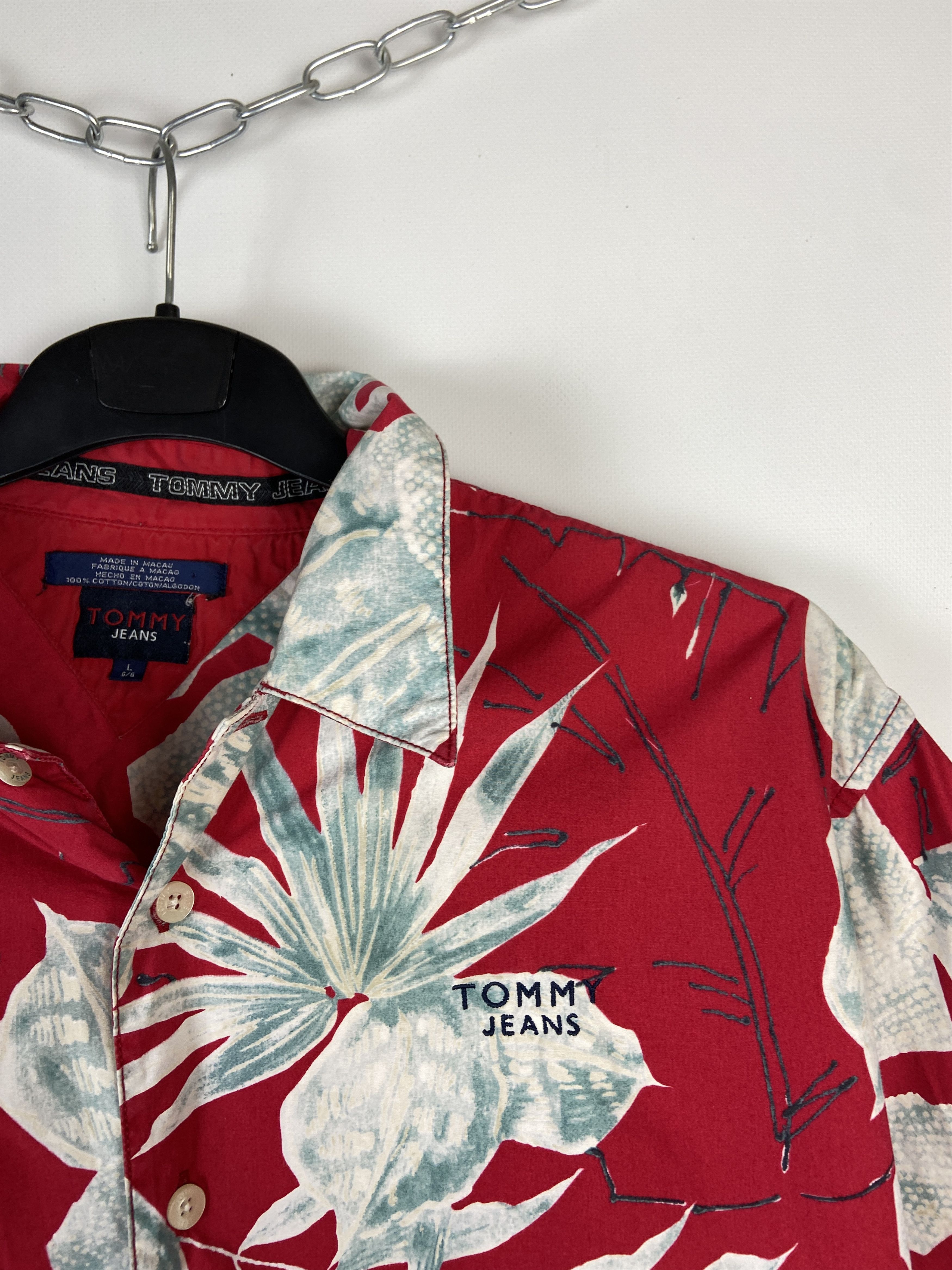 Tommy Hilfiger Vintage Tommy Hilfiger Crazy Aloha Hawaiian Shirt Size US L / EU 52-54 / 3 - 7 Thumbnail