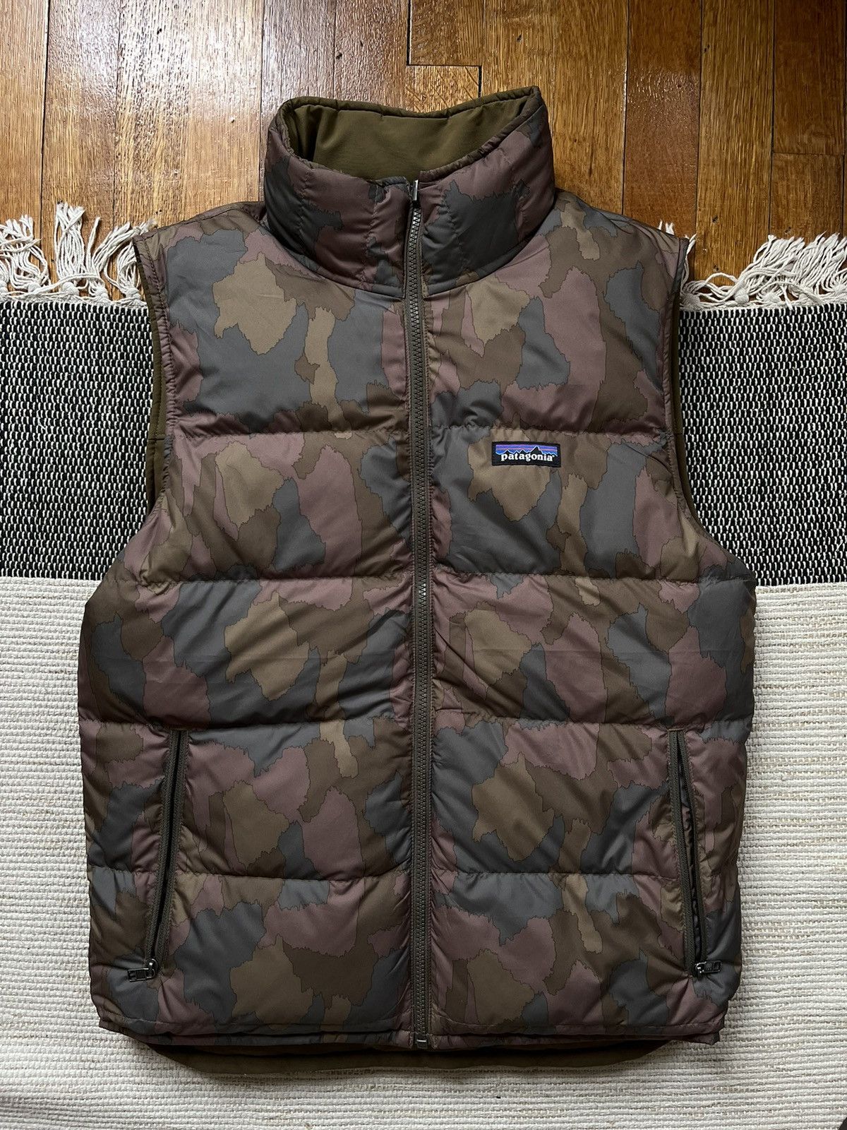 Patagonia Patagonia camo reversible recycled down puffer vest Grailed