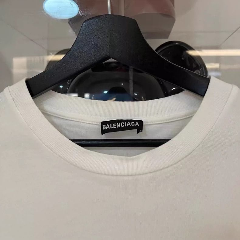 Balenciaga Balenciaga Eco-Friendly Short Sleeve Size US S / EU 44-46 / 1 - 5 Thumbnail