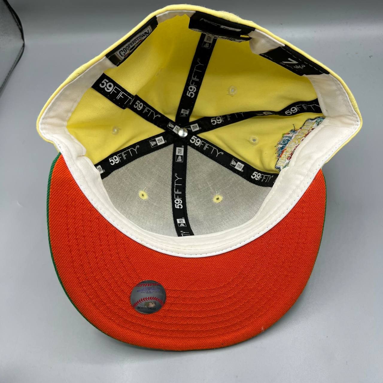 Los Angeles LA Dodgers Hat Men 7 3/8 Yellow Green MLB Fitted