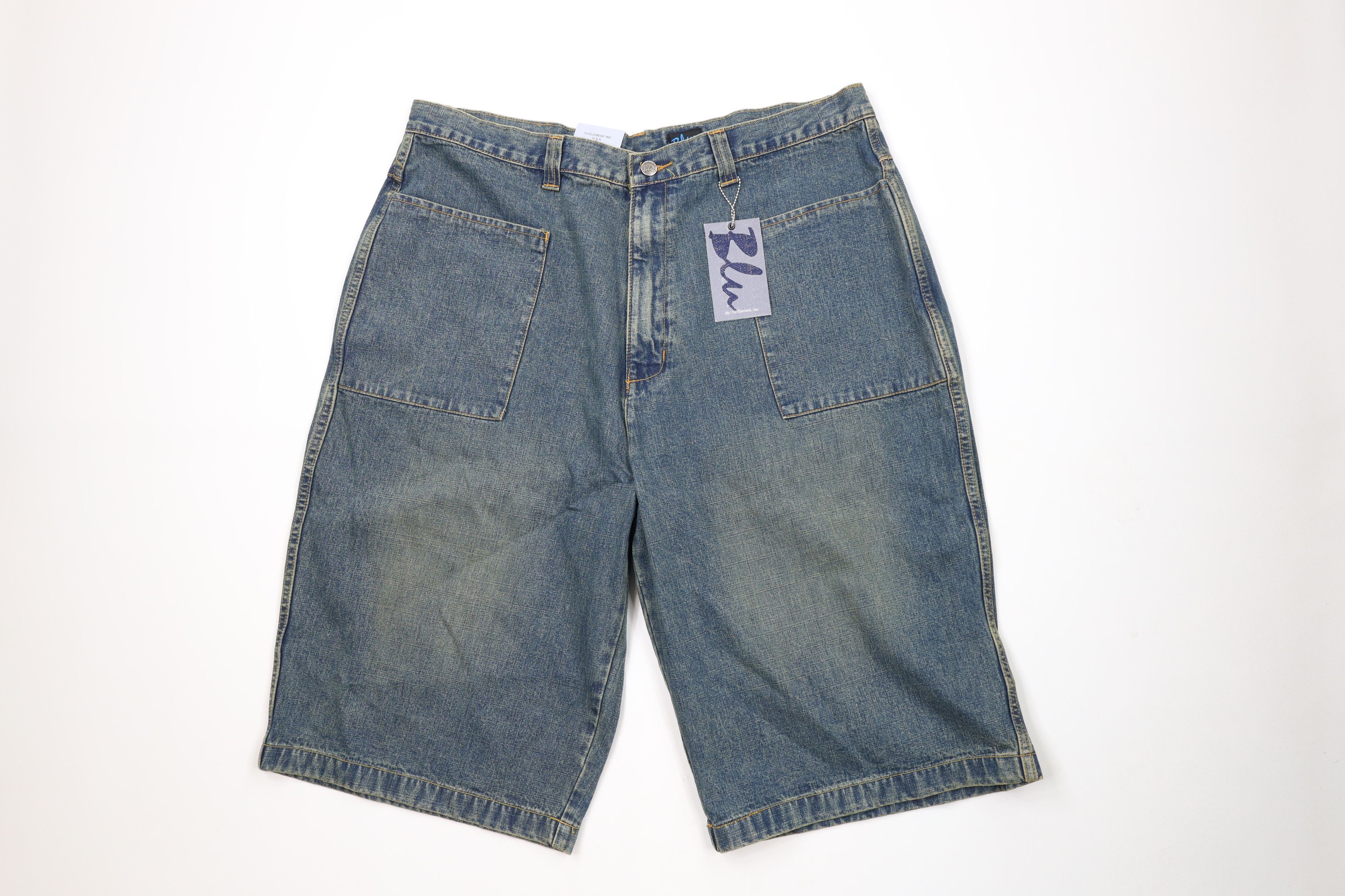 Vintage Deadstock Vintage 90s Y2K Streetwear Denim Jean Shorts Blue Size US 36 / EU 52 - 1 Thumbnail