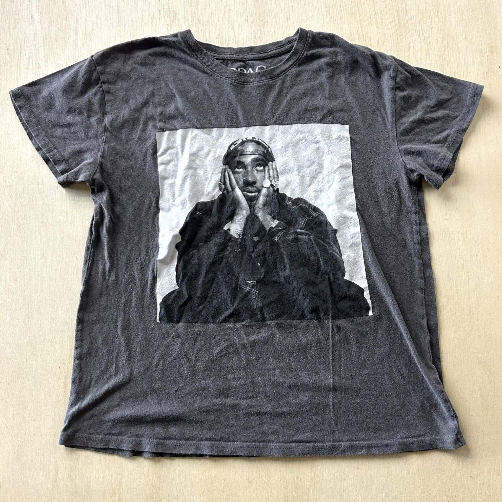 Vintage 2PAC Shirt Mens Medium Gray Tupac Shakur Photo Rap Music Graphic Tee T-Shirt Size US M / EU 48-50 / 2 - 2 Thumbnail