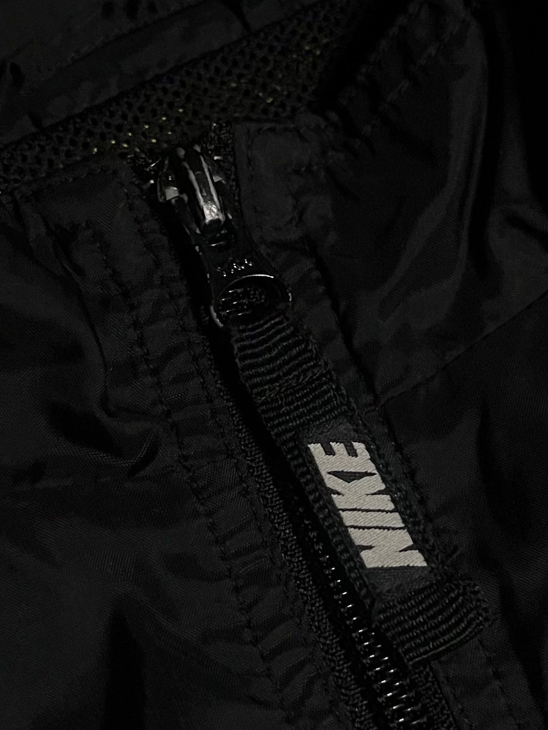 Nike 1997 Borussia Dortmund Windbreaker Jacket Vintage, Fits S Size US S / EU 44-46 / 1 - 2 Thumbnail