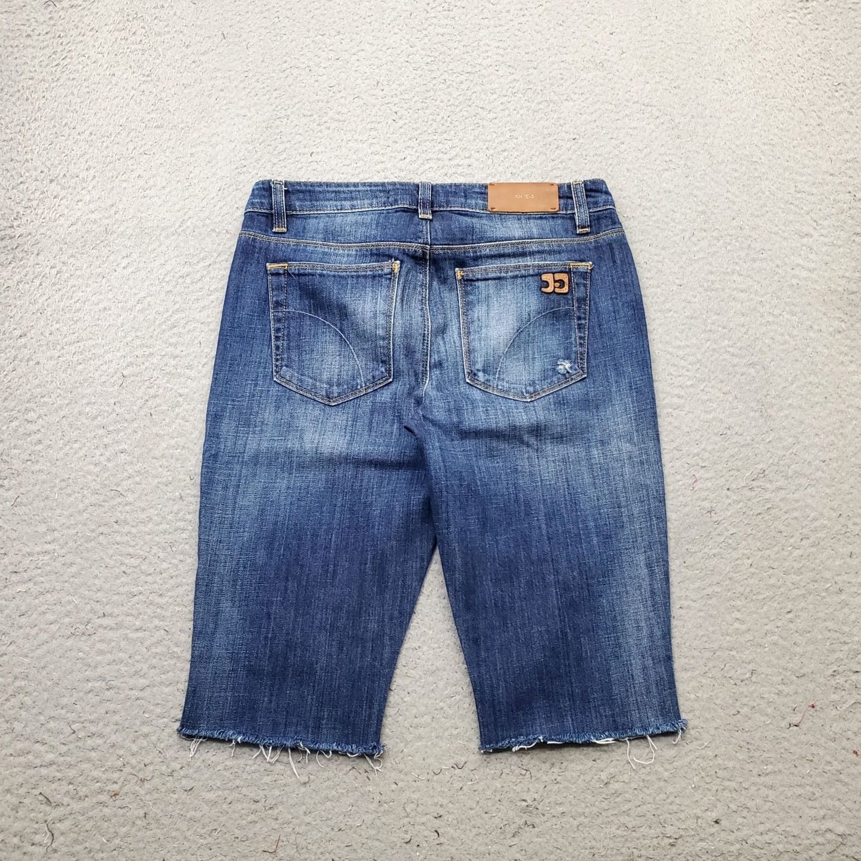 Vintage Joe's Bermuda Shorts Womens 28 Blue Denim High Waist Flare Outdoor Size 28" / US 6 / IT 42 - 2 Thumbnail