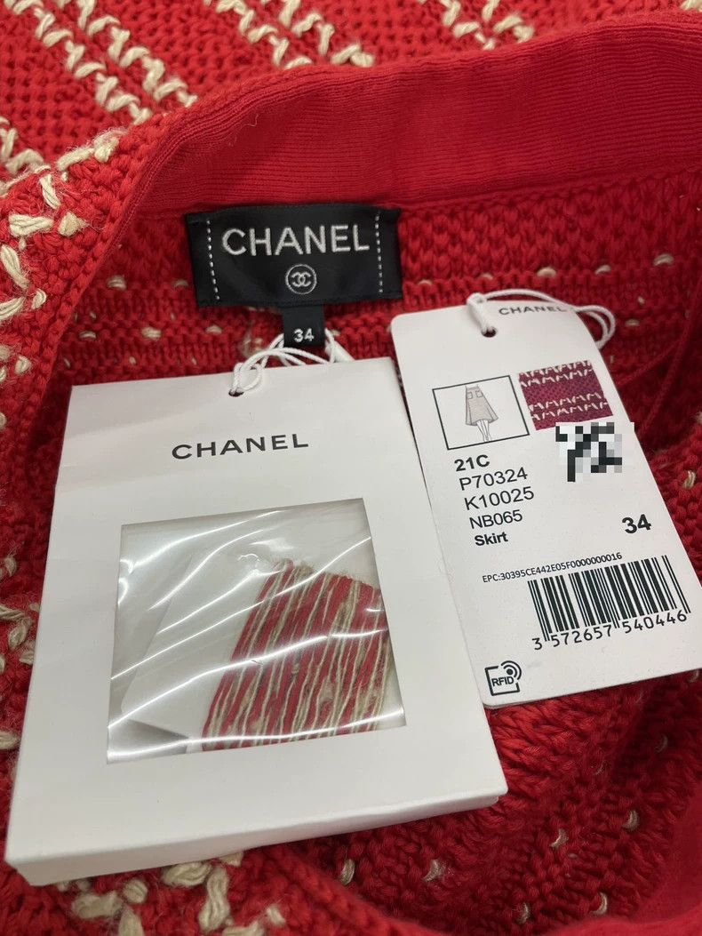 Chanel Chanel Red irregular knitted skirt Size 42" / US 20 - 5 Thumbnail