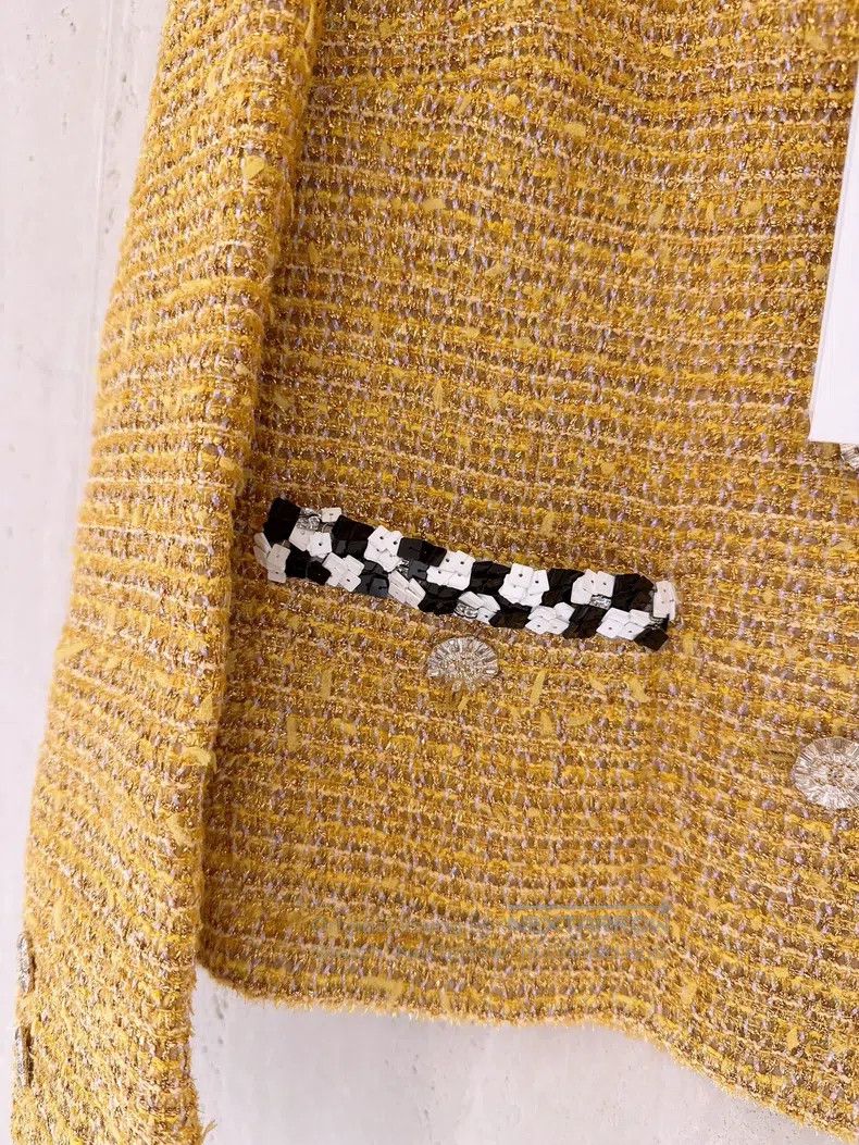 Chanel Chanel 24C early spring vacation golden glitter tweed jack Size XS / US 0-2 / IT 36-38 - 4 Thumbnail