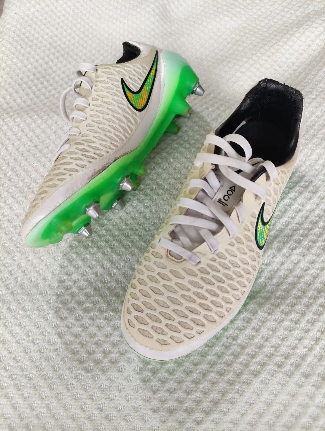 image of Nike Magista Opus I Sg Soccer Football Cleats Boots in White/Green, Men's (Size 7)