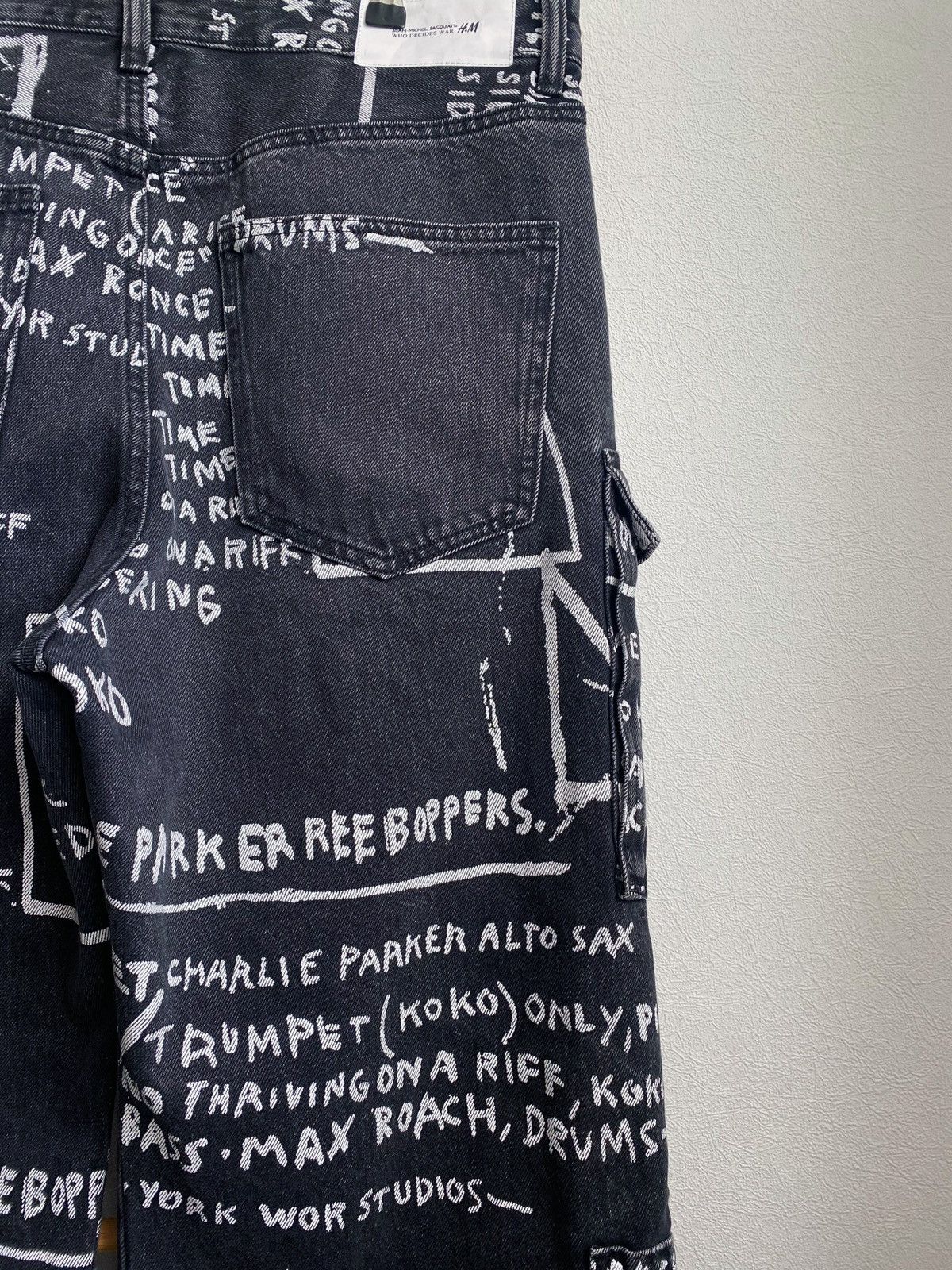 H&M × Jean-Michel Basquiat × Who Decides War Who Decides War Baggy denim jeans H&M x Basquiat x Ev&Tela Size US 36 / EU 52 - 18 Thumbnail