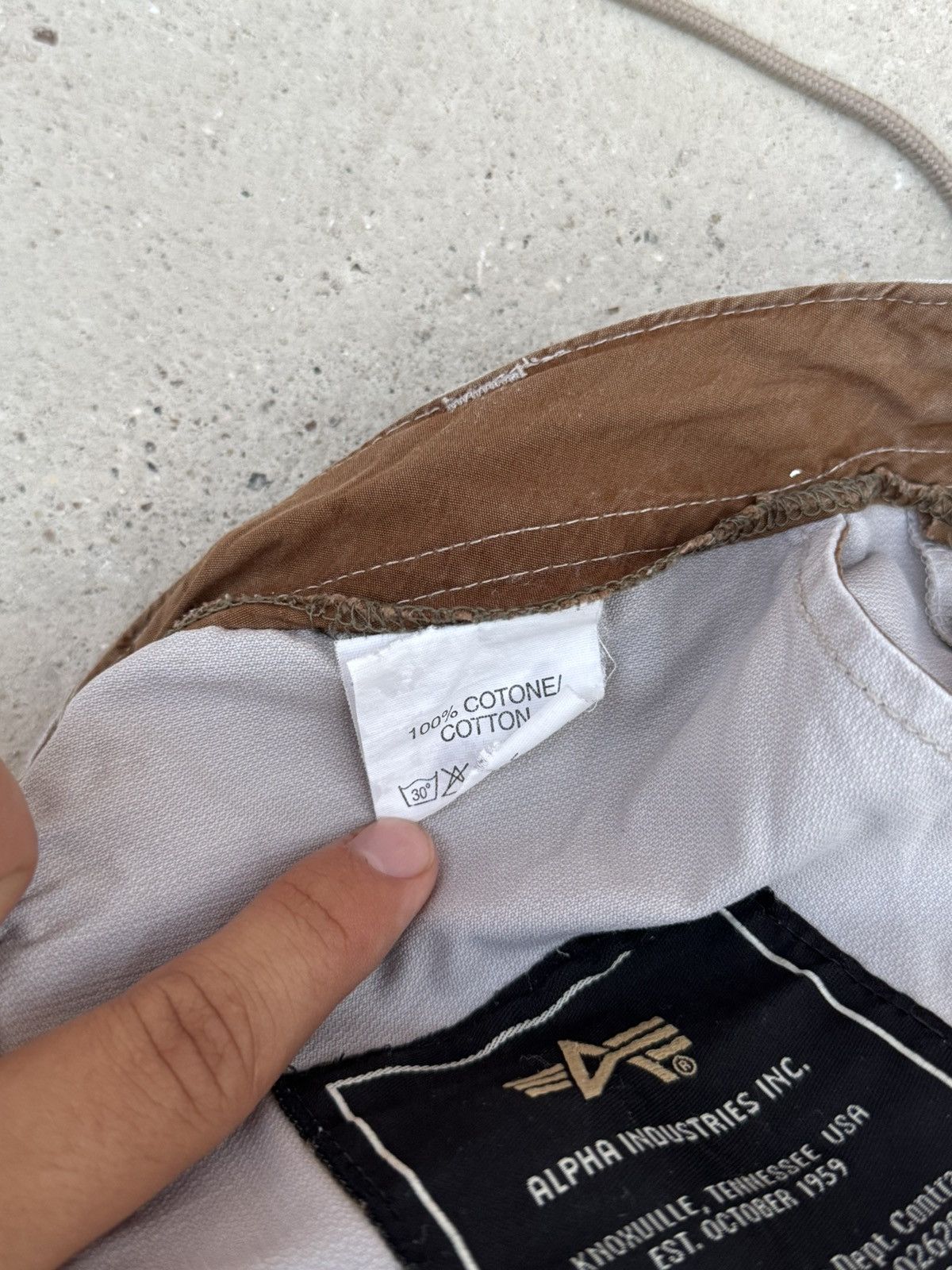 Alpha Industries VINTAGE ALPHA INDUSTRIES CARGO SHORTS US ARMY Size US 32 / EU 48 - 17 Thumbnail