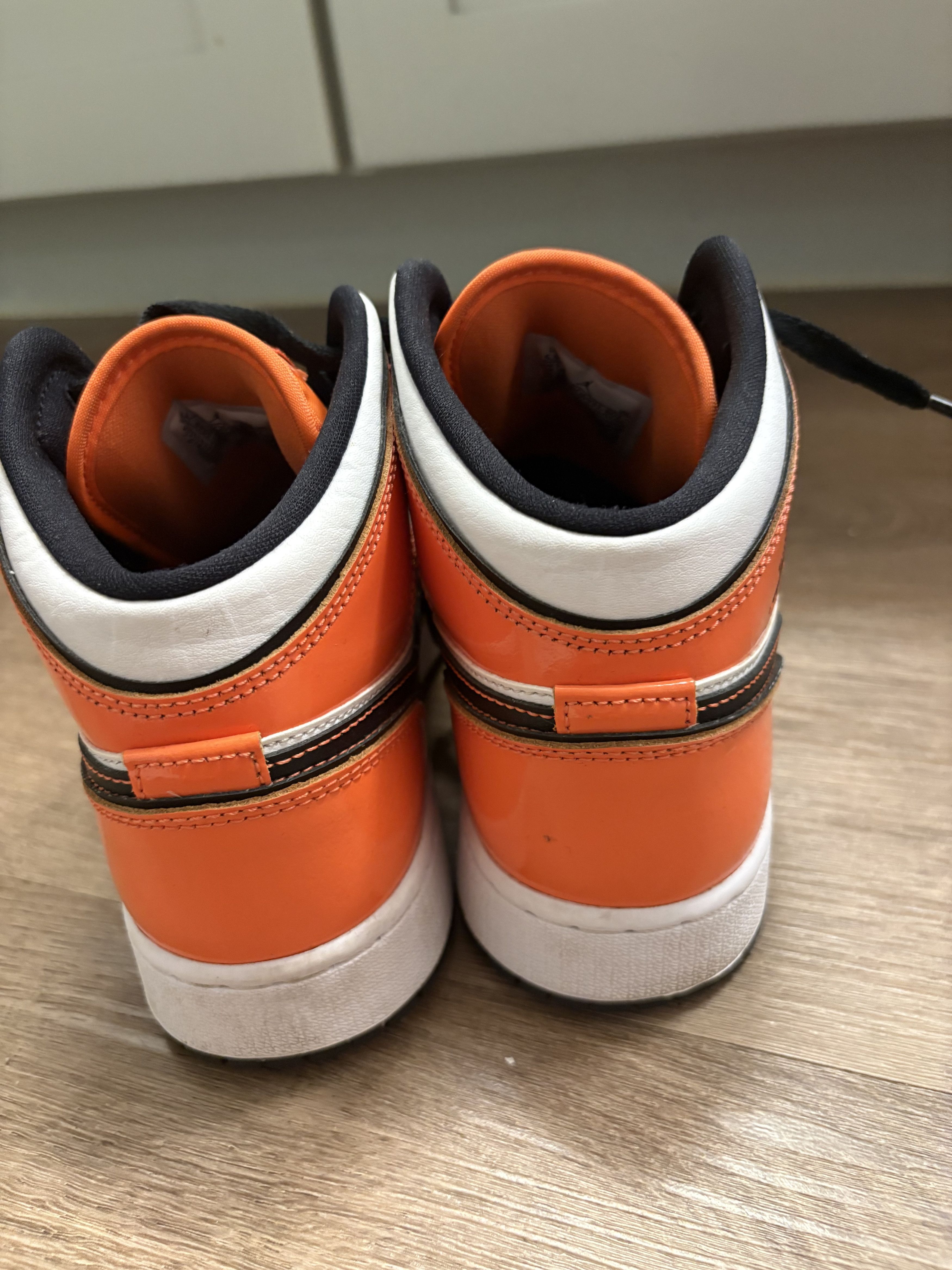 Jordan Brand Mid Turf Orange/Black-white Size US 7 / IT 37 - 3 Thumbnail