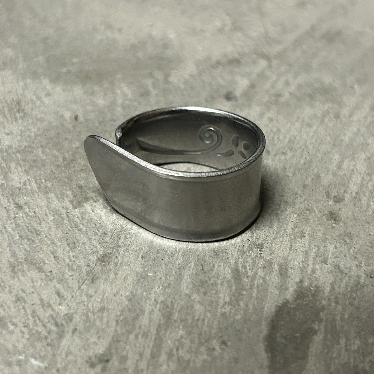 Vintage Custom 1/1 Silver Ring Size ONE SIZE - 1 Thumbnail