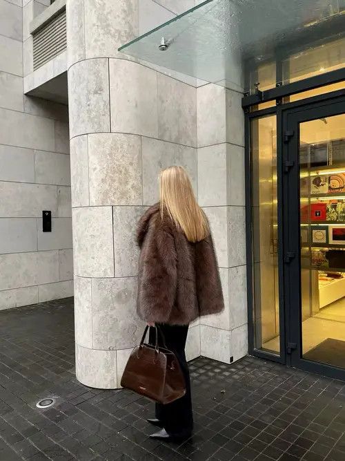Designer Warm Winter Fluffy Oversized Faux Fur Coat Jacket Size L / US 10 / IT 46 - 4 Thumbnail