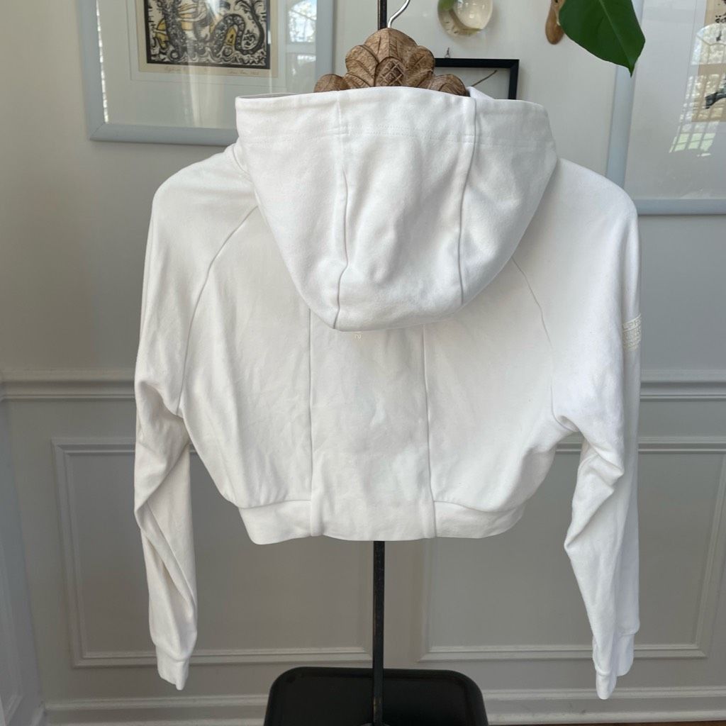 Other Alphalete Cropped White Hoodie Sweatshirt Logo s Size S / US 4 / IT 40 - 2 Thumbnail