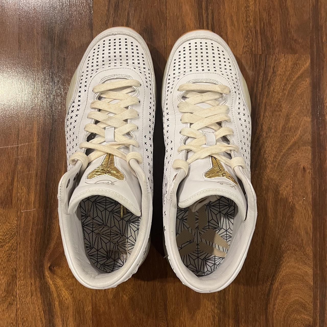 Nike Nike Kobe 10 Mid EXT White Gum 802366-100 Size US 11 / EU 44 - 2 Thumbnail