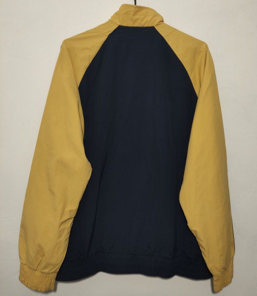Adidas ADIDAS JUVENTUS TRACK TOP BLUE/YELLOW IT3857 SIZE L Size US L / EU 52-54 / 3 - 9 Thumbnail