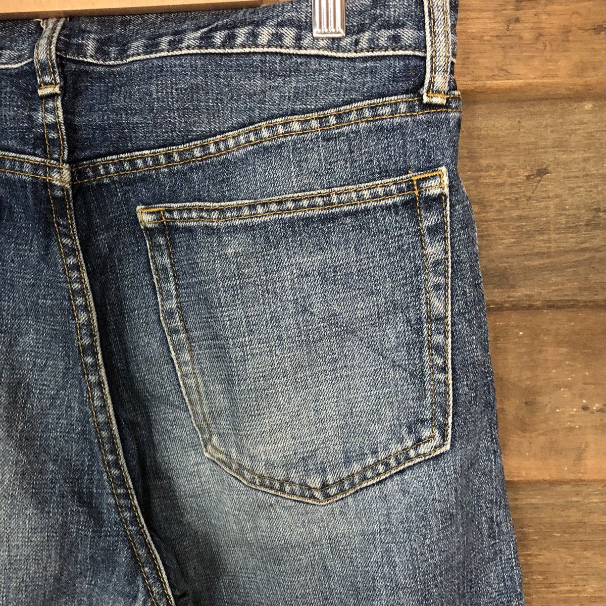 Japanese Brand Uniqlo japan vintage Blue faded jeans Denim Pants #7390 Size US 31 - 15 Thumbnail