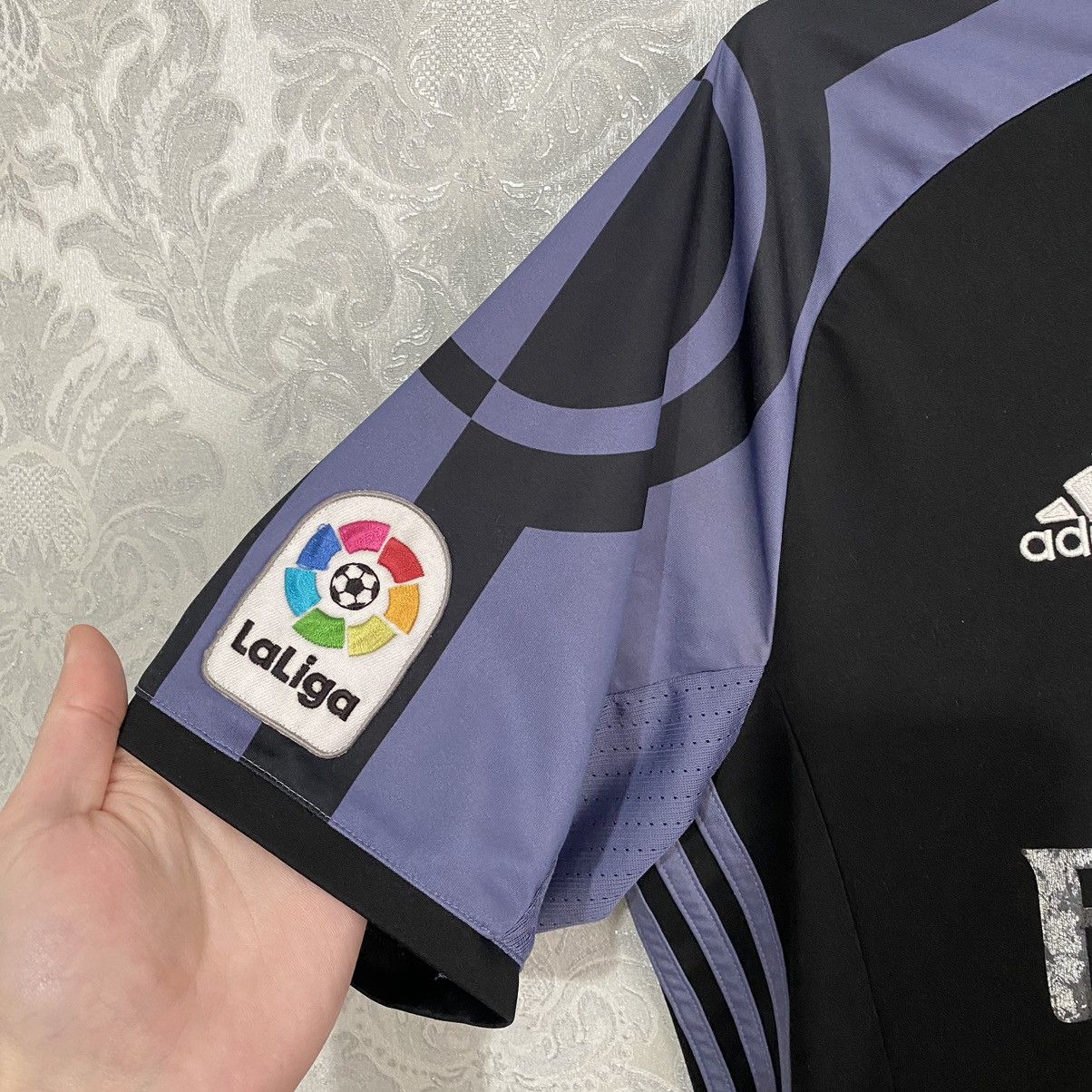 Adidas Adidas Real Madrid 2016/2017 3rd Third Away Soccer Jersey Size US M / EU 48-50 / 2 - 3 Thumbnail