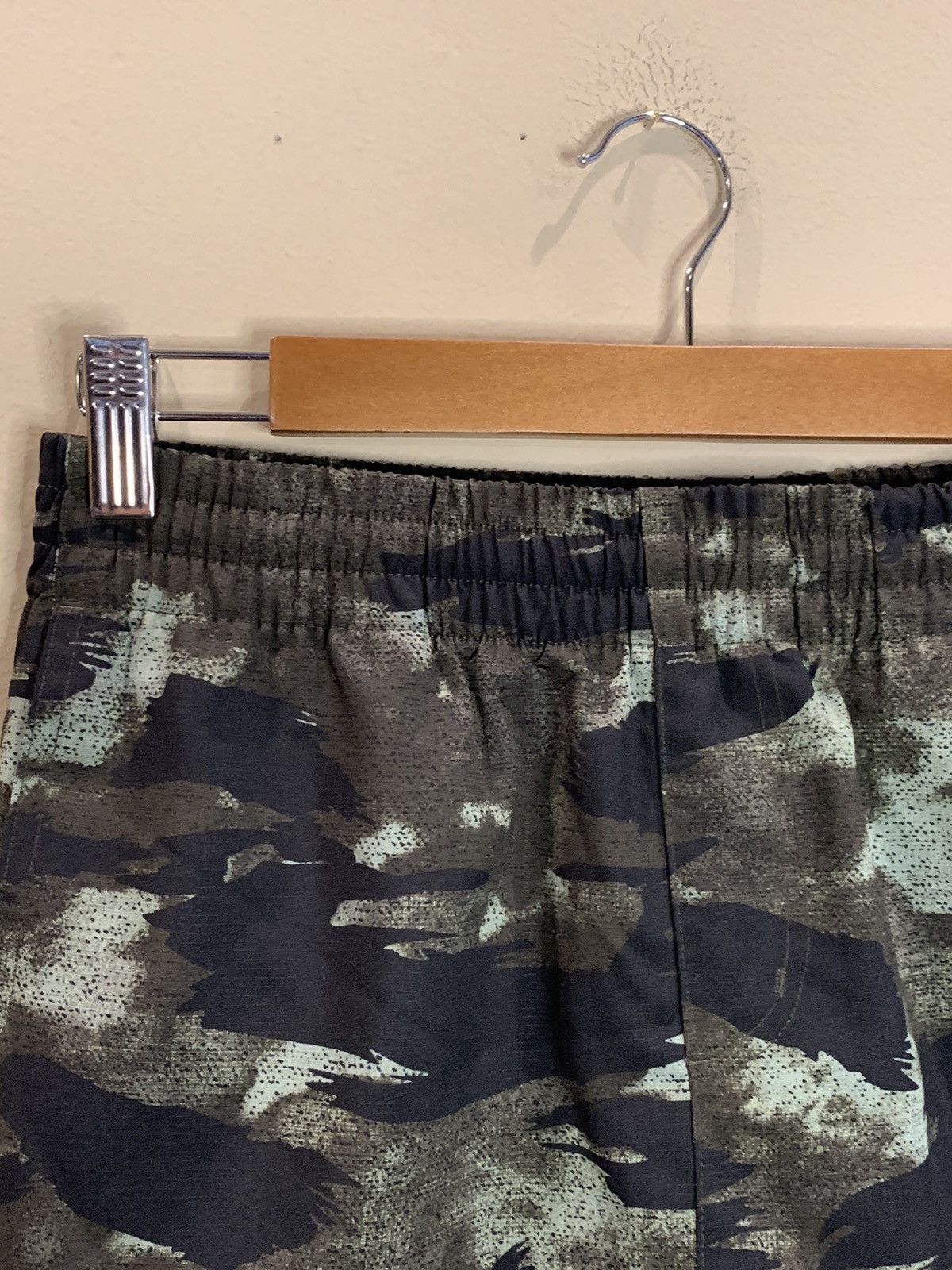 Carhartt *RARE* New Carhartt Force Camo Shorts Size US 28 / EU 44 - 4 Thumbnail