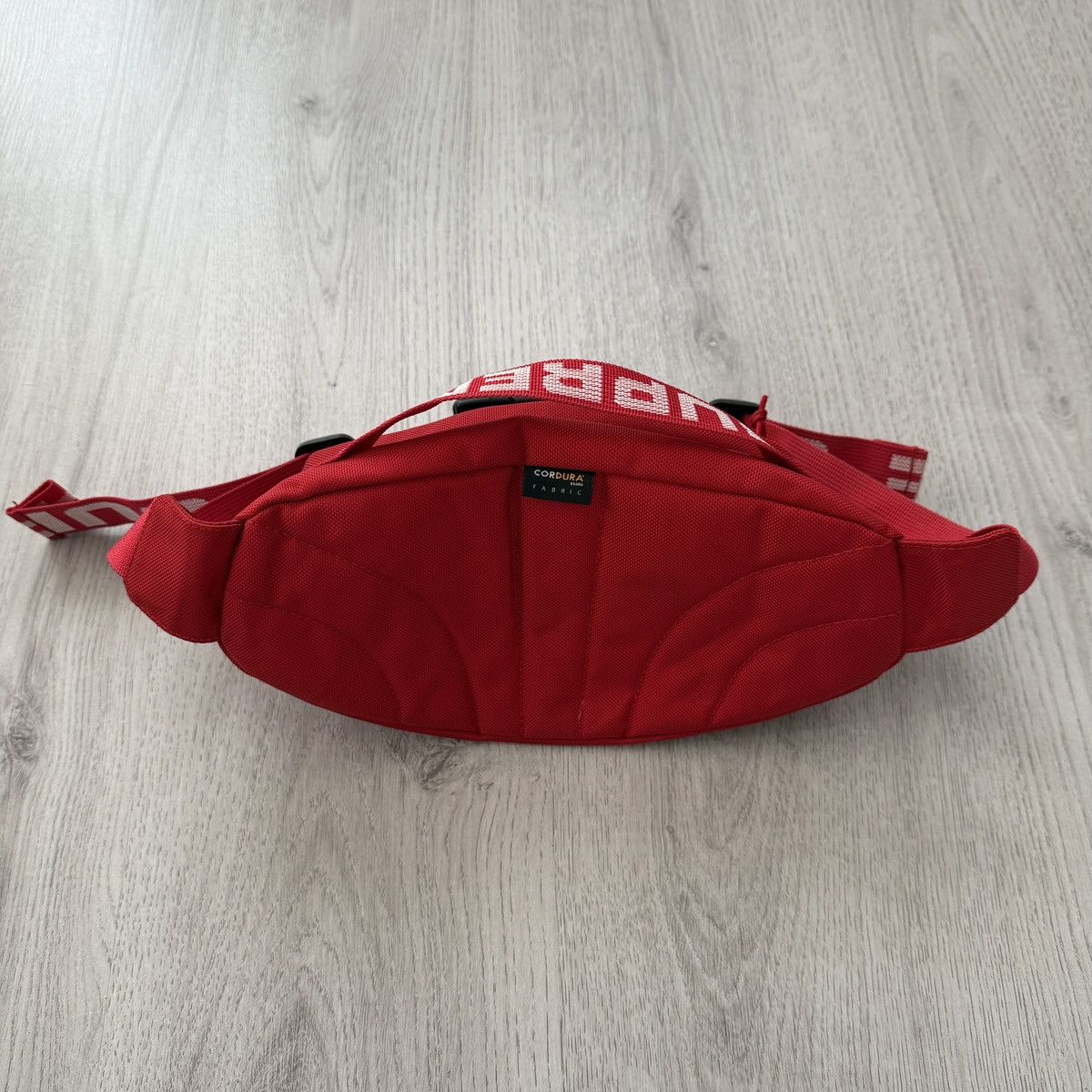 Supreme Supreme Waist Bag (SS18) Red Size ONE SIZE - 2 Thumbnail