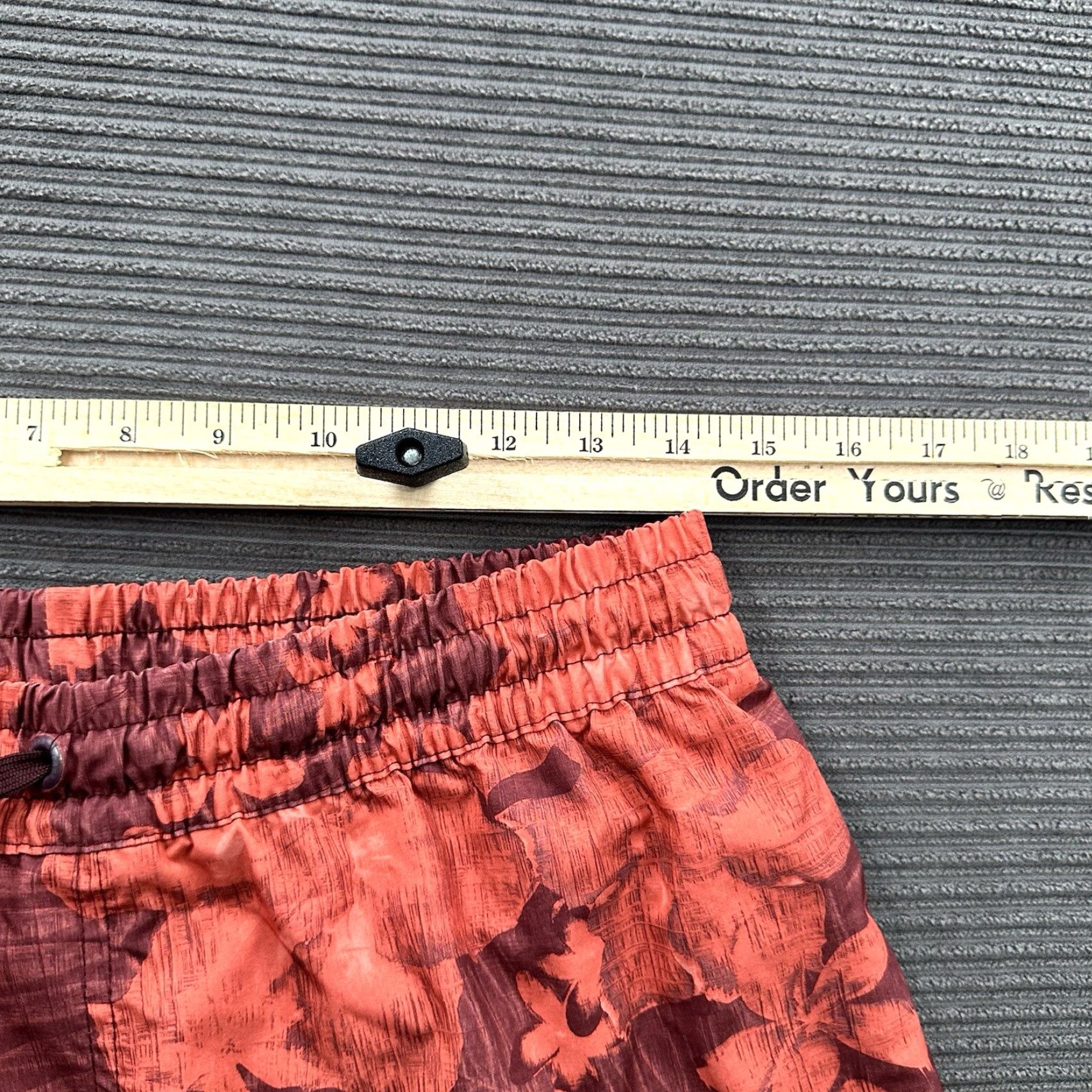 Prana prAna Board Shorts Men 29 Floral Red Outdoors Beach Summer 5-Pocket Logo Size US 29 - 3 Thumbnail
