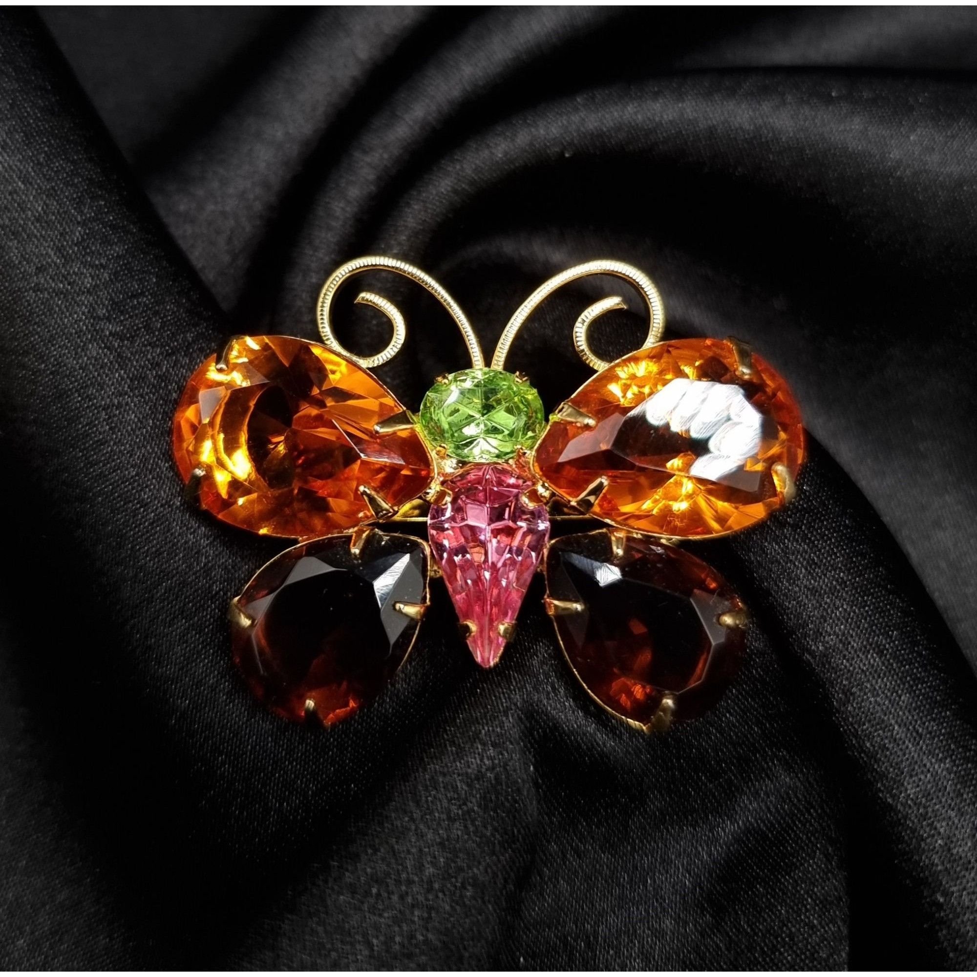 Joan Rivers Vintage Joan Rivers Signed Butterfly Brooch With Sparkling O Size ONE SIZE - 2 Thumbnail