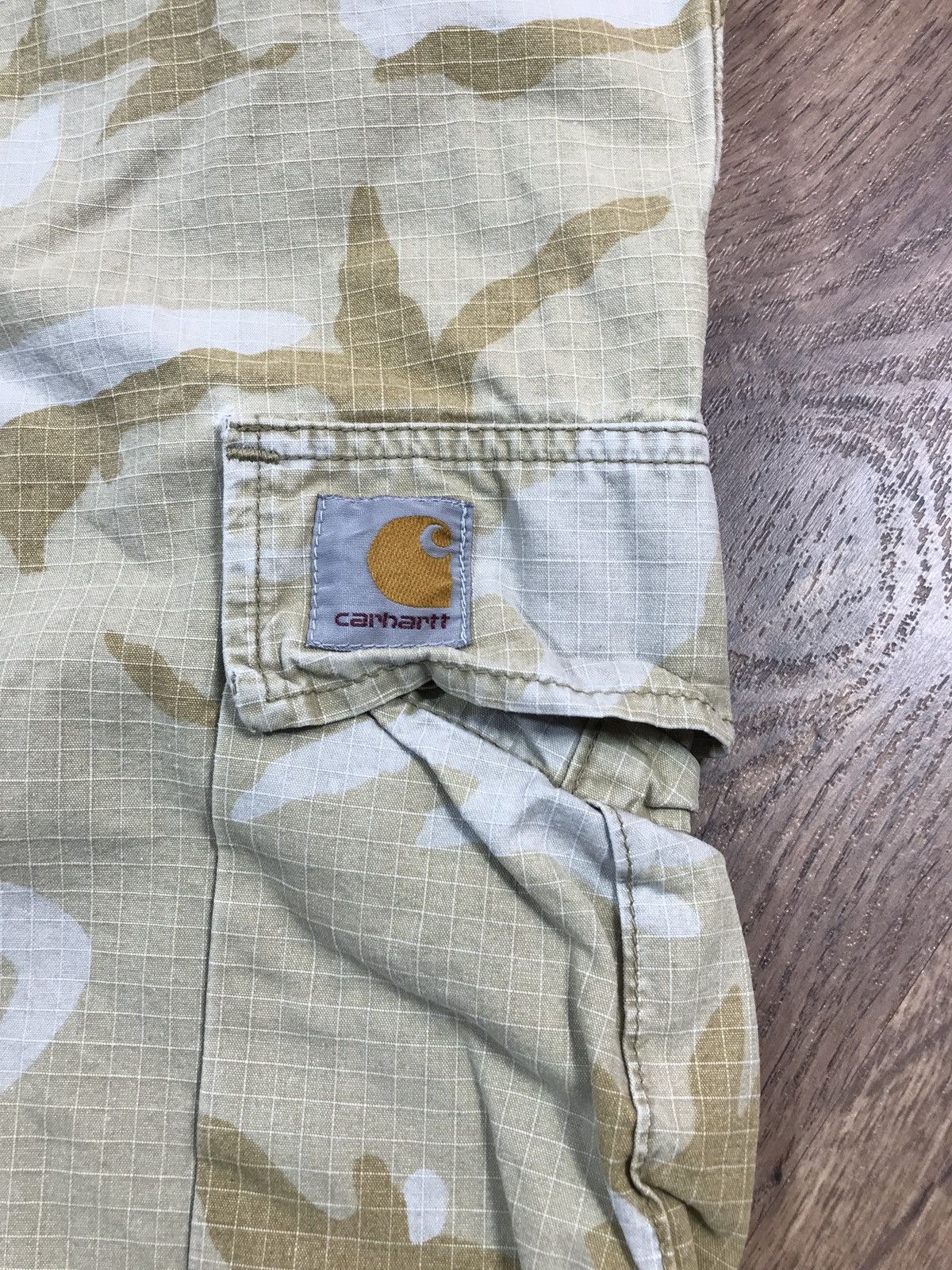 Carhartt × Vintage Vintage Carhartt Khaki Shorts Size US 31 - 13 Thumbnail