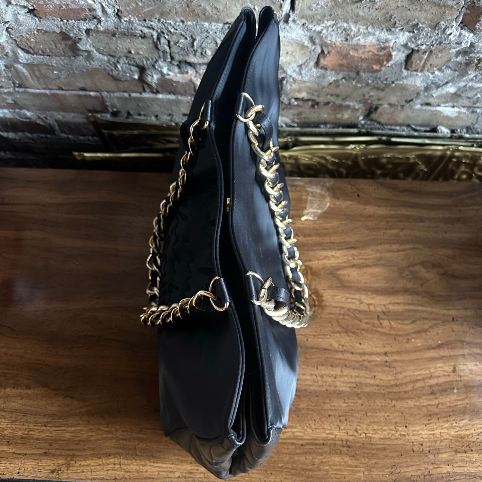 Moschino Vintage Moschino Cheap & Chic Nylon Leather Tote Chain Bag Size ONE SIZE - 7 Thumbnail