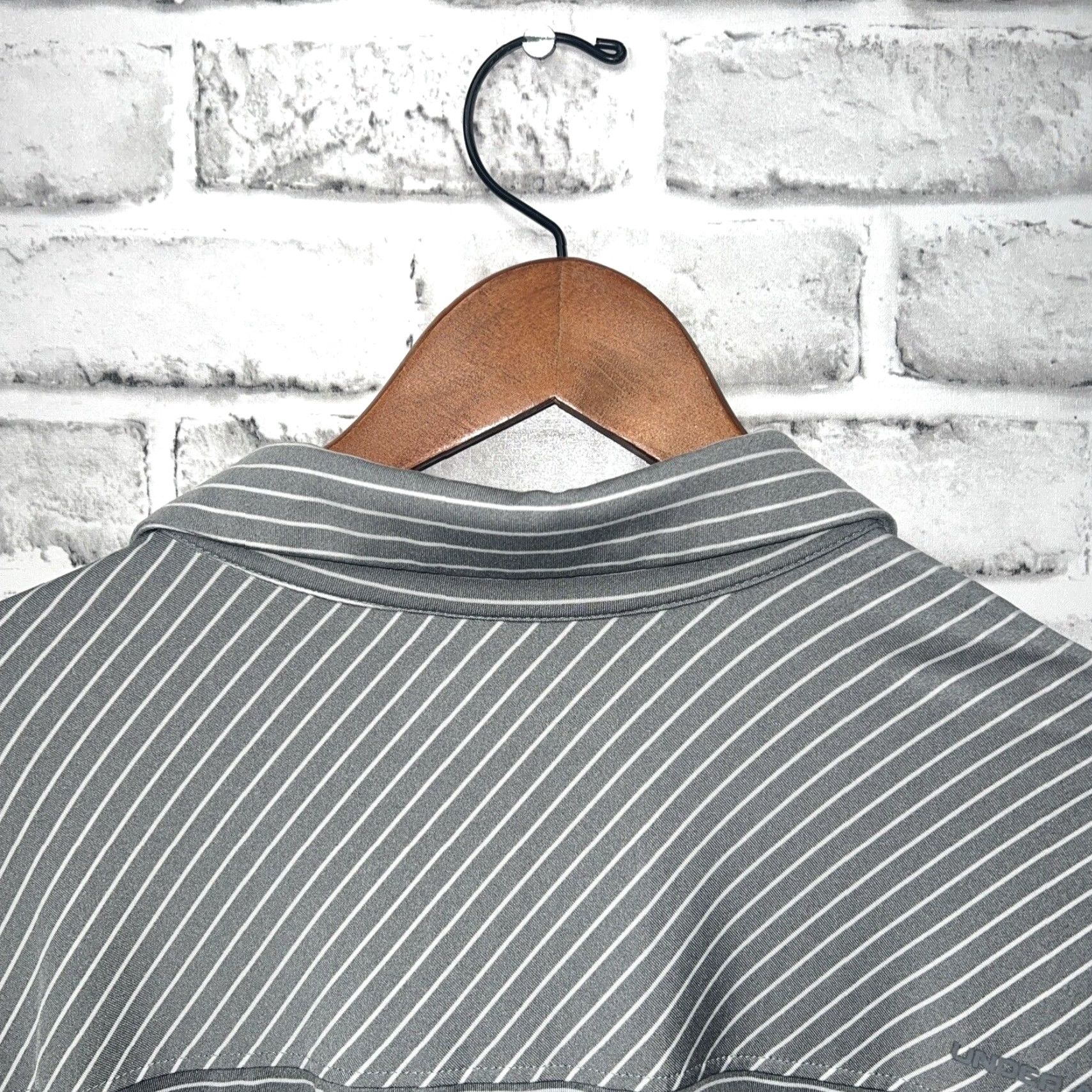 Under Armour VINTAGE Under Armour HeatGear Gray Striped Polo Shirt Mens 2XL Size US XXL / EU 58 / 5 - 5 Thumbnail