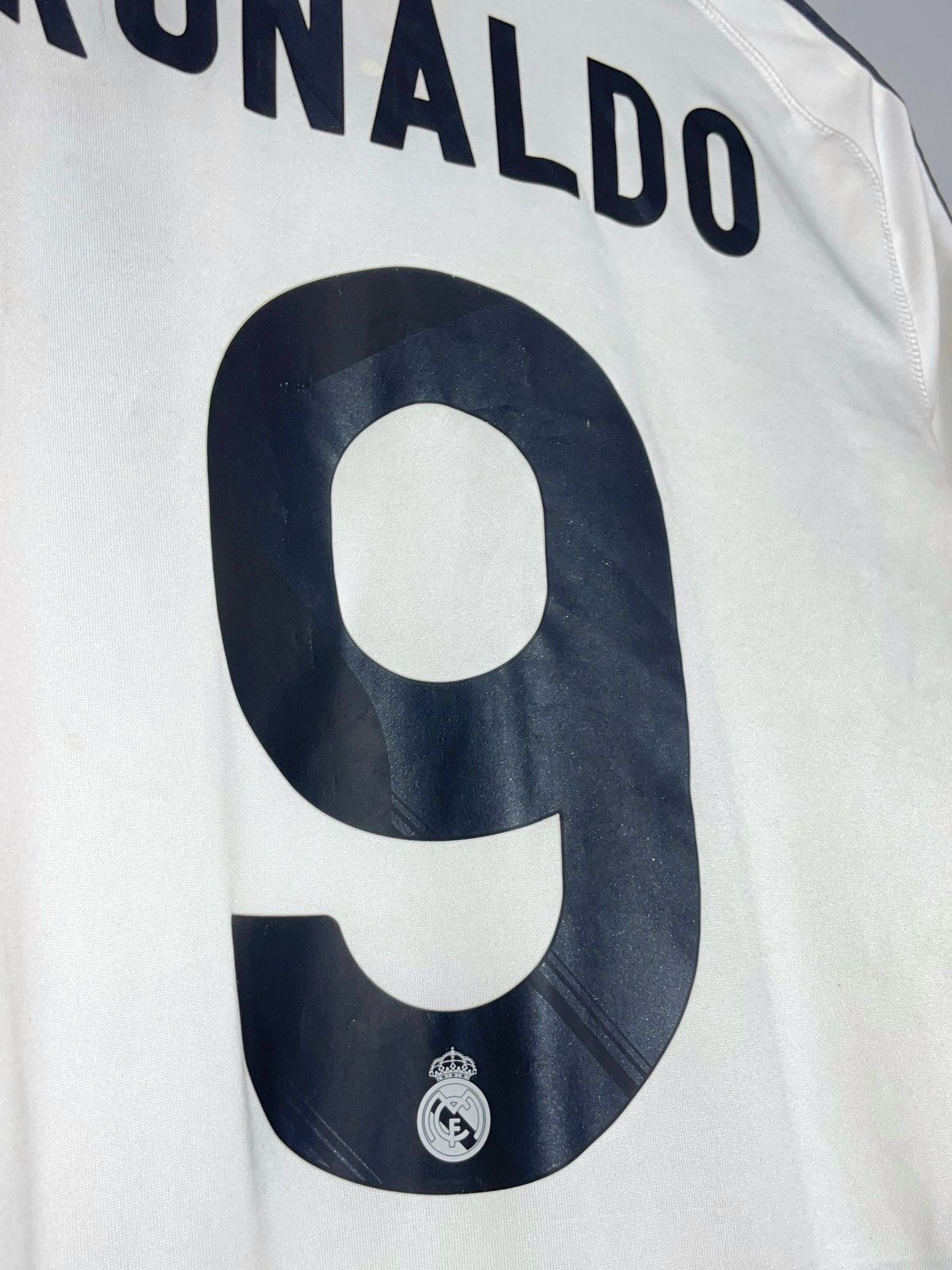 Adidas × Vintage #9 Ronaldo Real Madrid Adidas 2009/10 Home Football Kit Size US M / EU 48-50 / 2 - 15 Thumbnail
