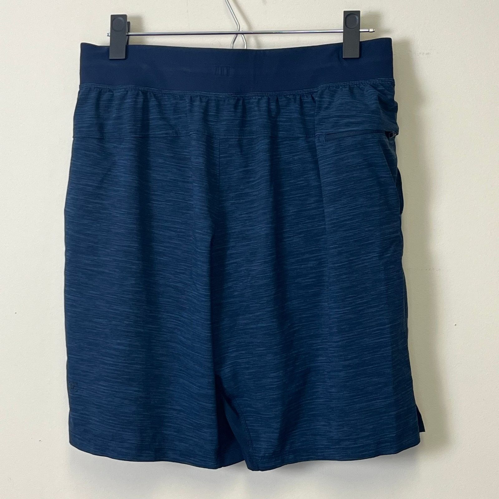 Lululemon Lululemon T.H.E. Short 9 Inch Heather Navy Lined Medium Size US 32 / EU 48 - 2 Thumbnail