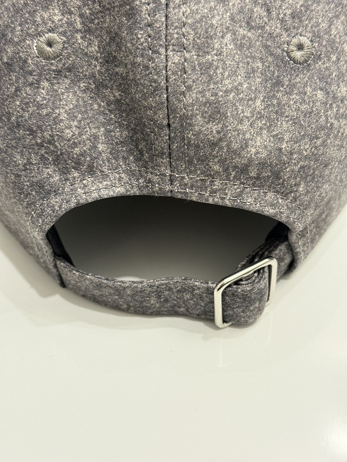 Bottega Veneta Bottega Veneta Printed Leather Cap NWT Size ONE SIZE - 5 Thumbnail