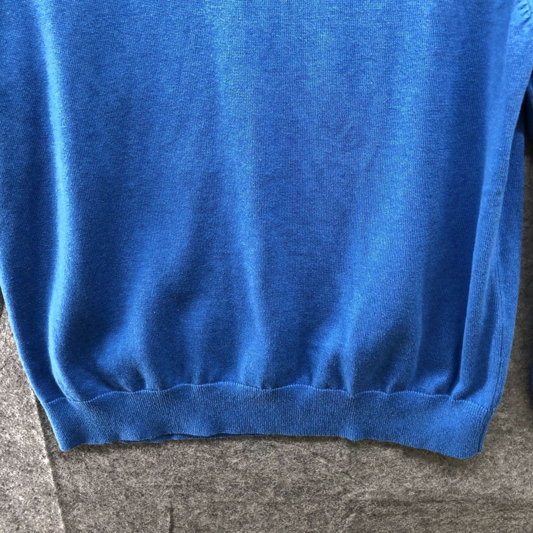 Lands' End Lands' End Mens L Supima Cotton Sweater Blue V-Neck Pullover Lightweight Shirt/ Sweater (43-44) Classic Preppy Size US L / EU 52-54 / 3 - 4 Thumbnail