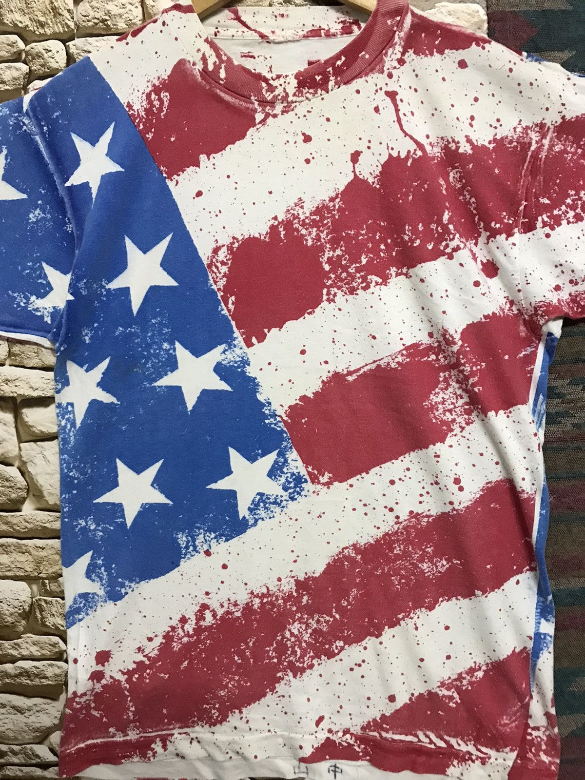 Vintage Vintage Tees Amarican Flag like FitthColumn Design Size US M / EU 48-50 / 2 - 3 Thumbnail