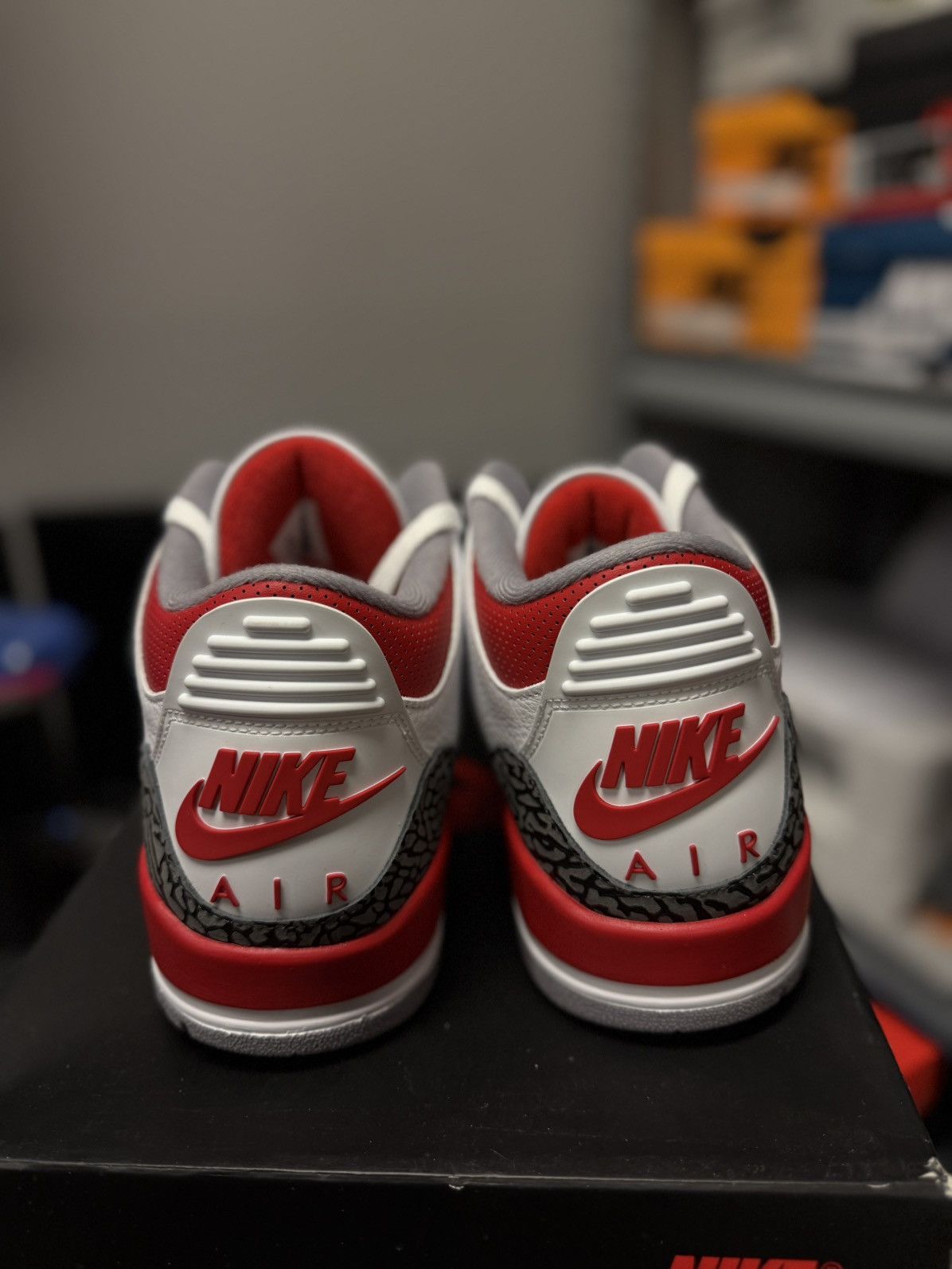 Jordan Brand × Nike Jordan 3 Fire Red Cement (2022) Size 12 🧼 Size US 12 / EU 45 - 6 Thumbnail