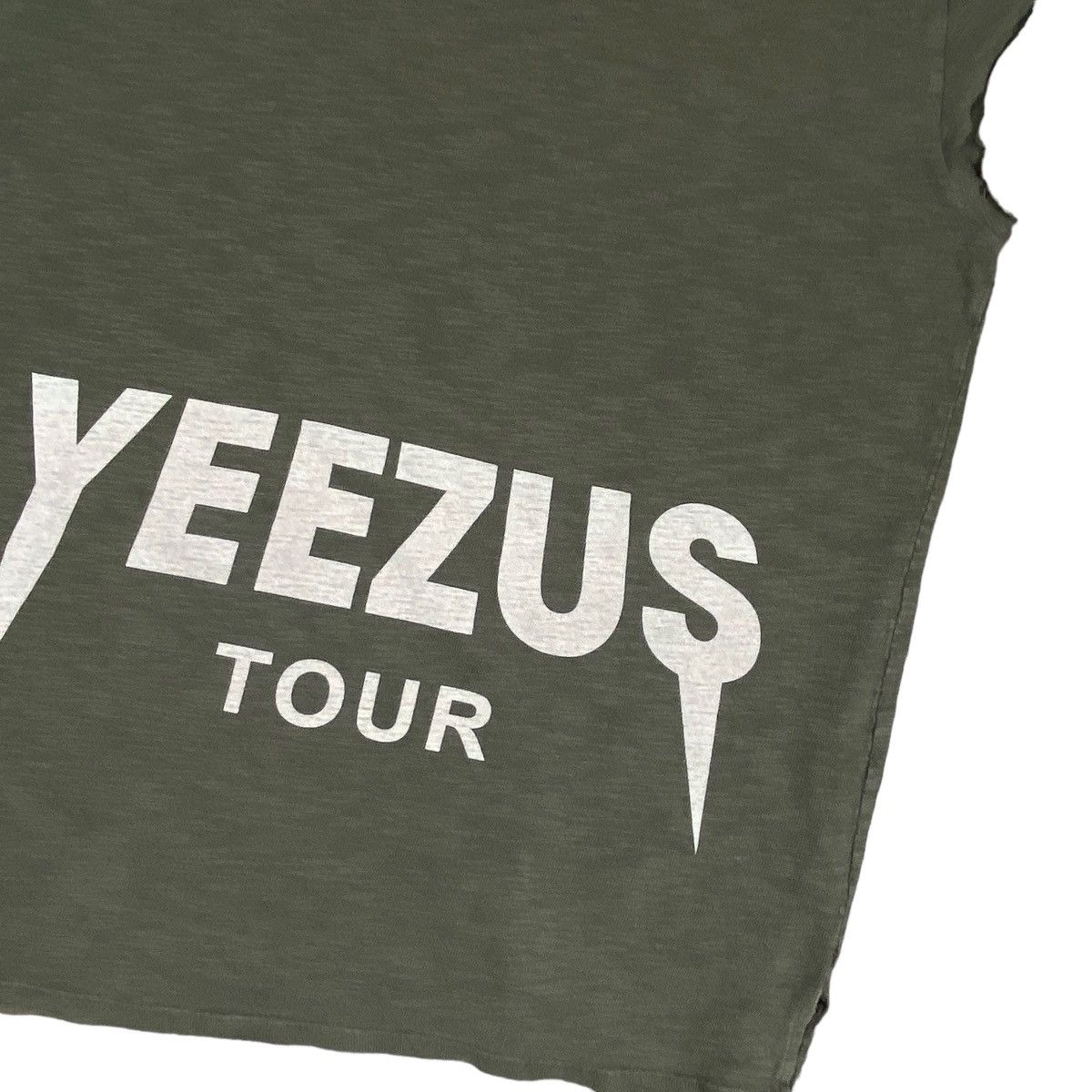 Kanye West Olive Kanye West Yeezus Tour Cutt Off sleeve Size US L / EU 52-54 / 3 - 6 Thumbnail