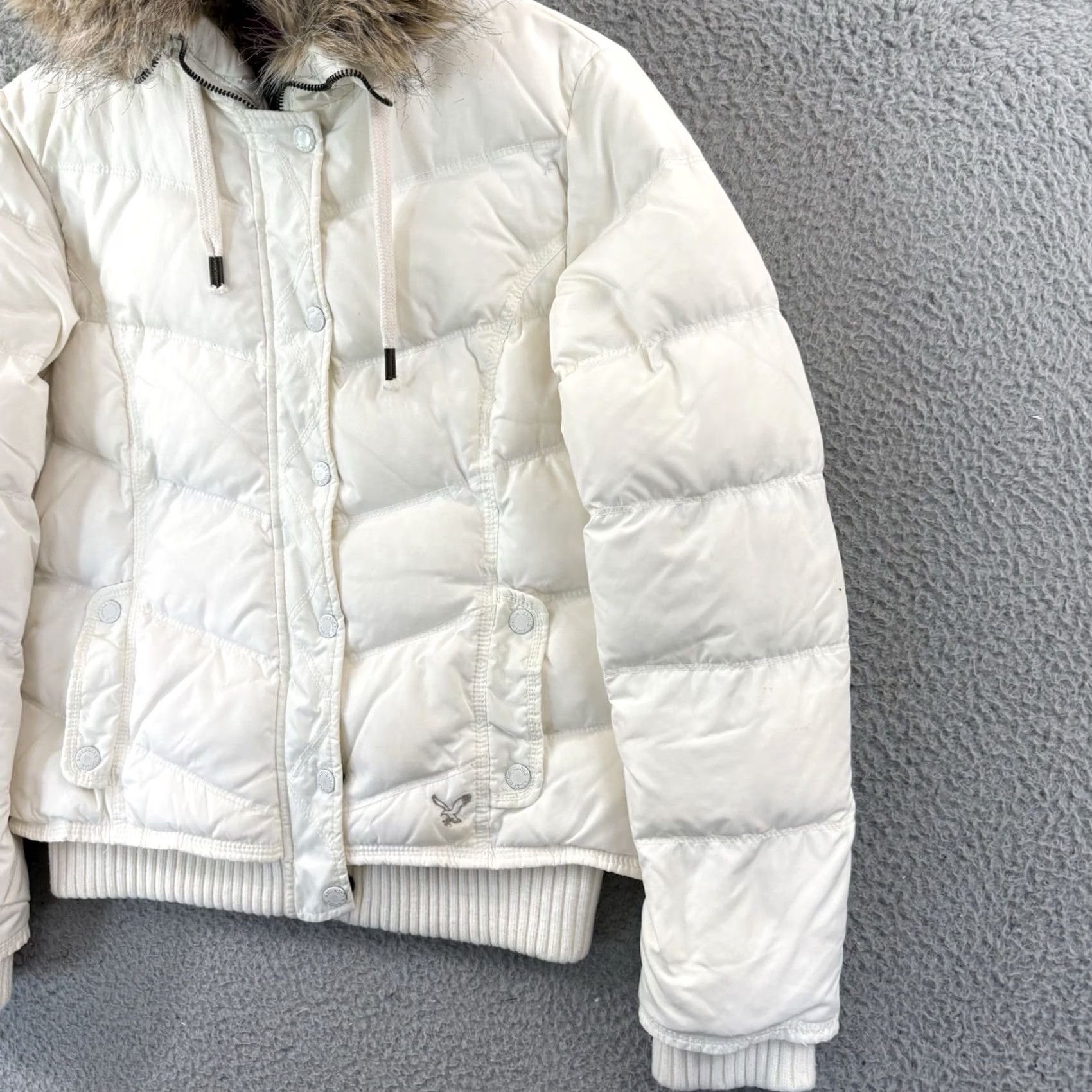 American Eagle Outfitters VINTAGE American Eagle Outfitters Jacket Womens M White Faux Fur Zip Bomber Hooded Size M / US 6-8 / IT 42-44 - 5 Thumbnail