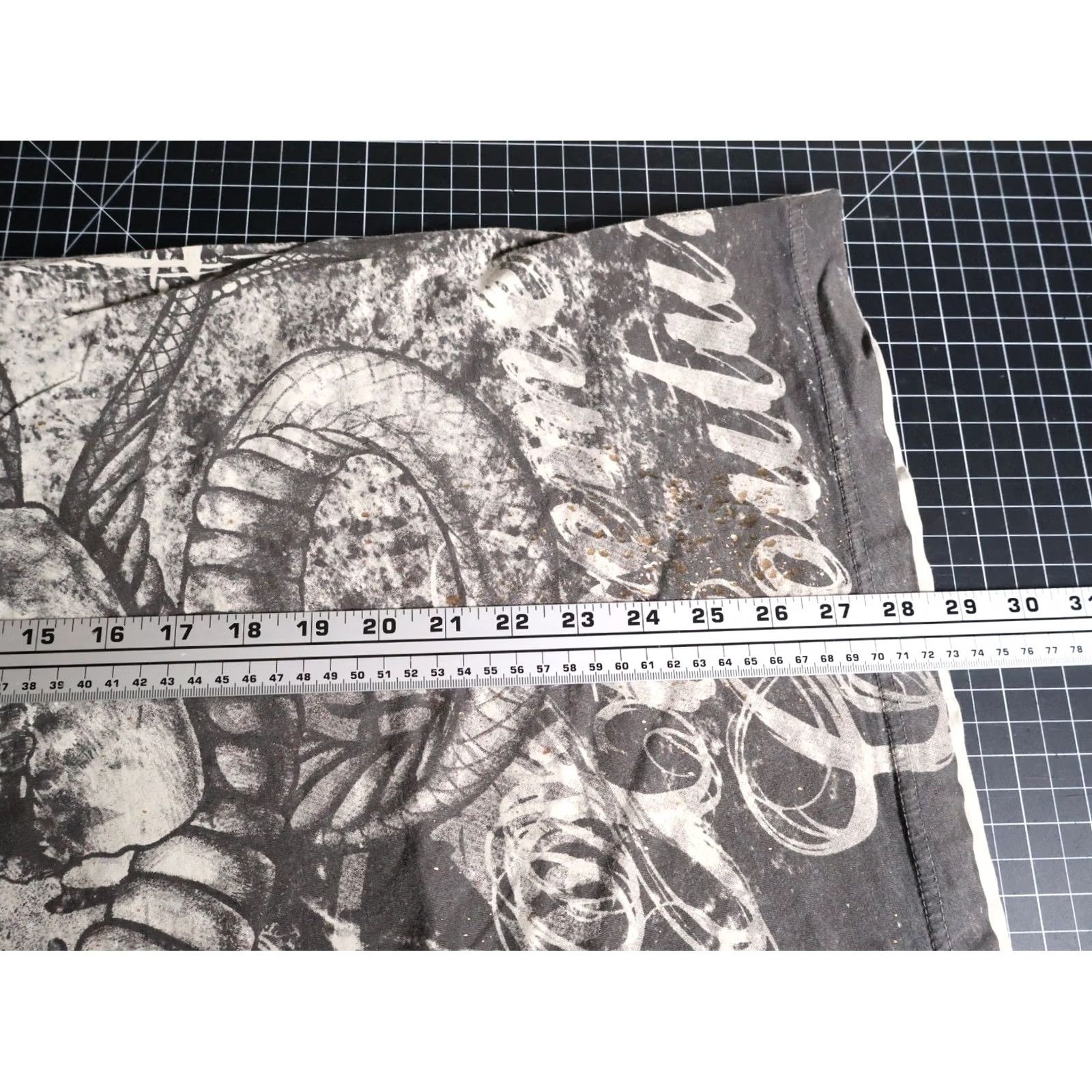 Vintage Xtreme Couture T-Shirt Men Gray Skull Snake AOP Y2K Logo Short Sleeve Crew Neck Vintage 2000s, Regular Fit, 100% Cotton, Made in USA, Size M Size US M / EU 48-50 / 2 - 5 Thumbnail