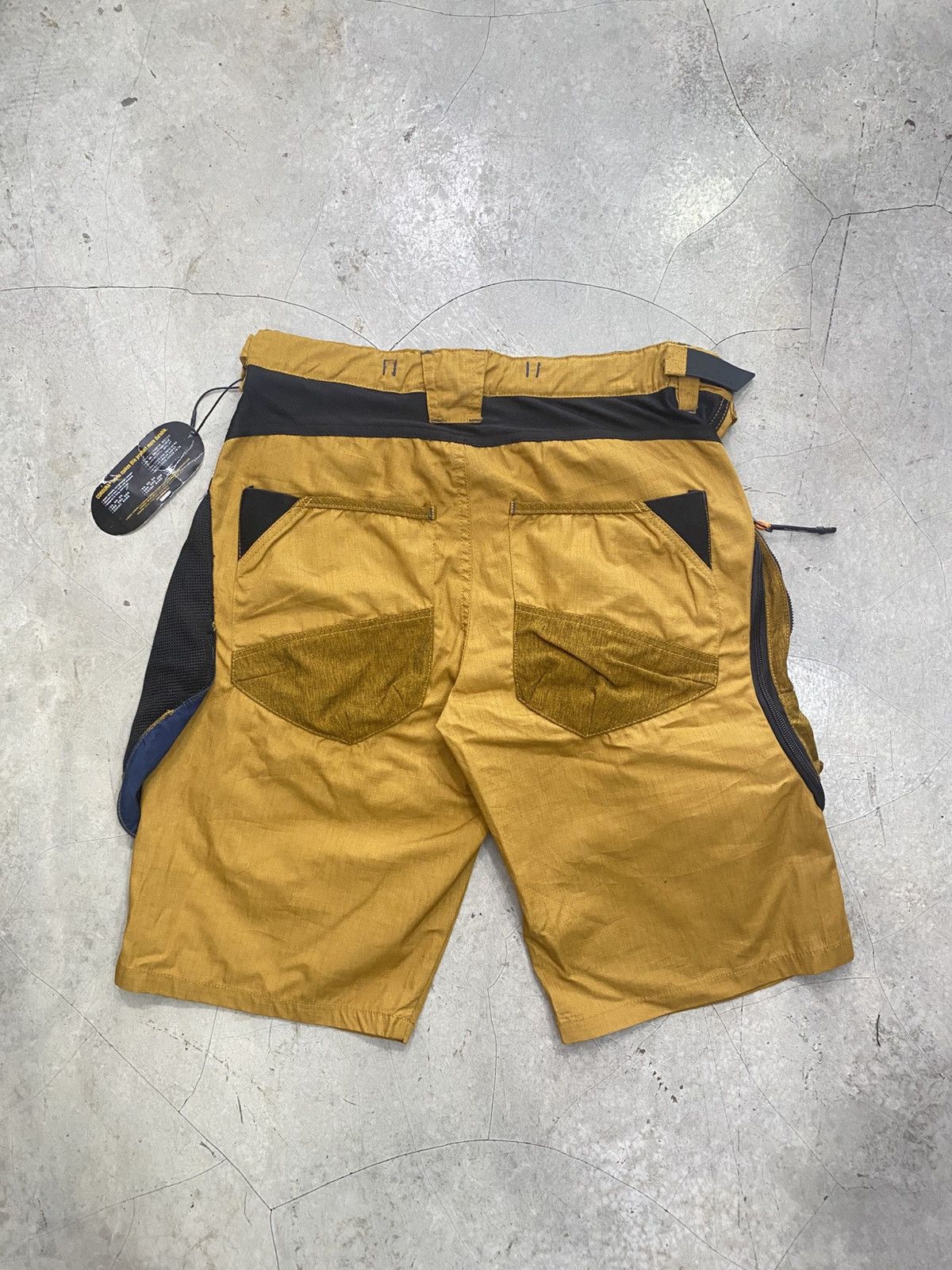 Other FIELDCORE CORDURA UTILITY SHORTS Size US 33 - 6 Thumbnail