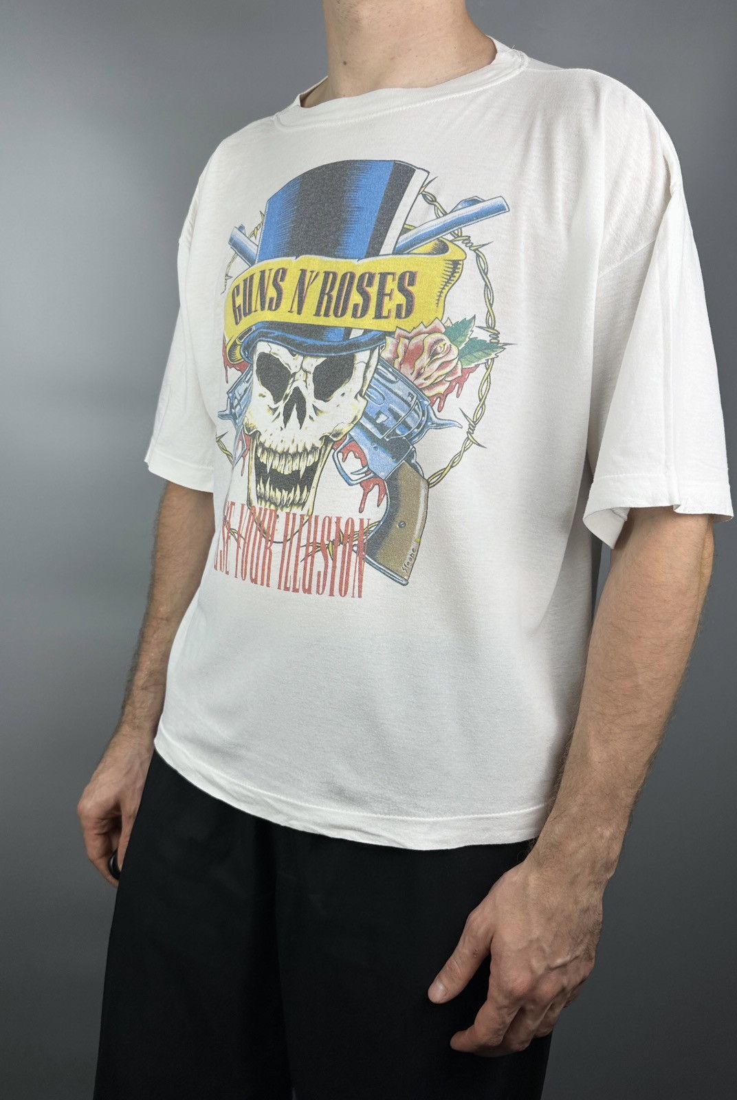 Band Tees 90s Vintage Guns & Roses Graphic Rock TShirt Single Stitch Size US L / EU 52-54 / 3 - 11 Thumbnail