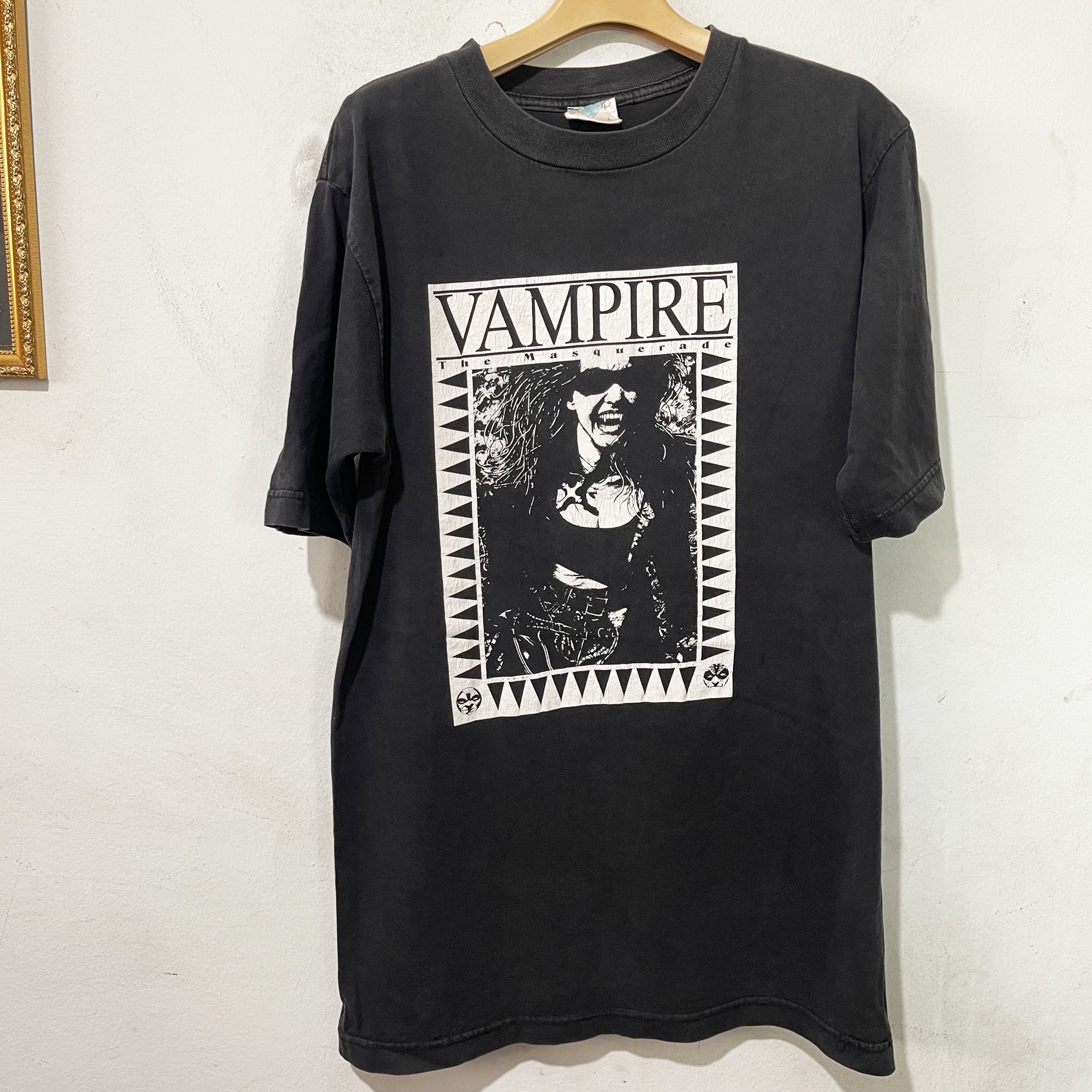 Vintage Vintage 90s Vampire The Masquerade Shirt Size US M / EU 48-50 / 2 - 1 Thumbnail