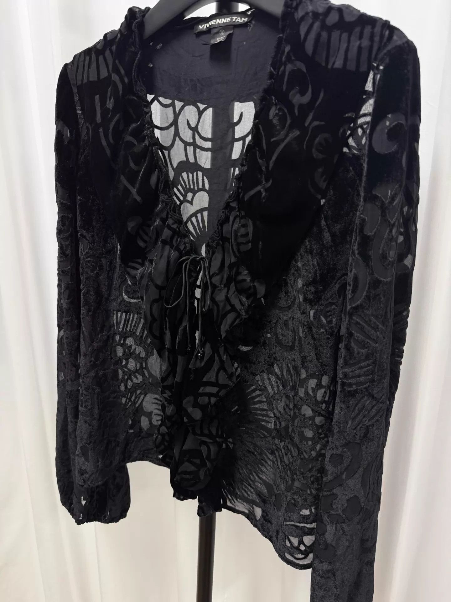 Vivienne Tam Vivienne Tam Black Long-Sleeve Lace Top 4 Size S / US 4 / IT 40 - 3 Thumbnail