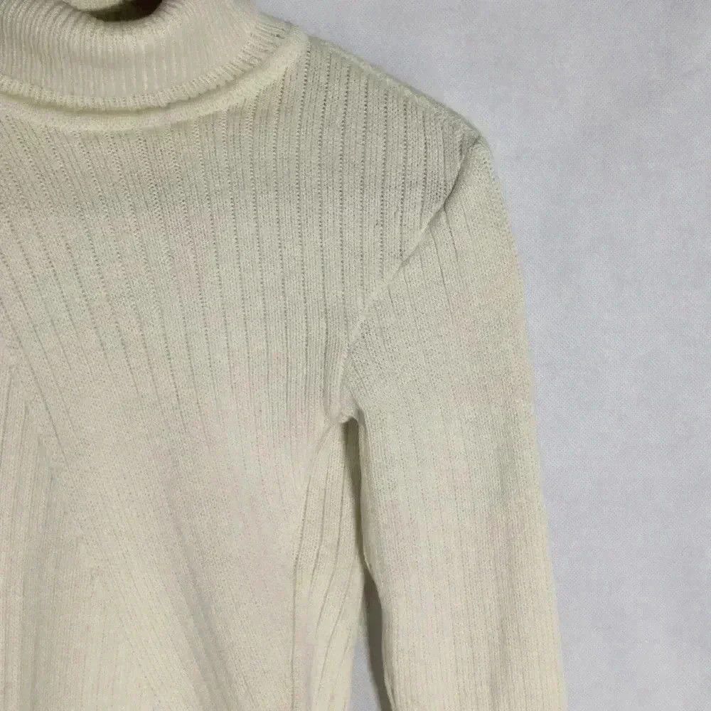 Other MGE Diagonal Pattern Off White Cable Knit Turtleneck Size S / US 4 / IT 40 - 2 Thumbnail