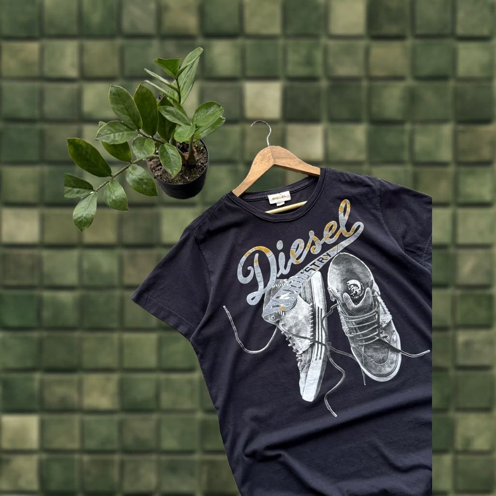 Diesel DIESEL VINTAGE LOGO T SHIRT Big LOGO 90s City Retro Mens L Black Size US L / EU 52-54 / 3 - 1 Thumbnail