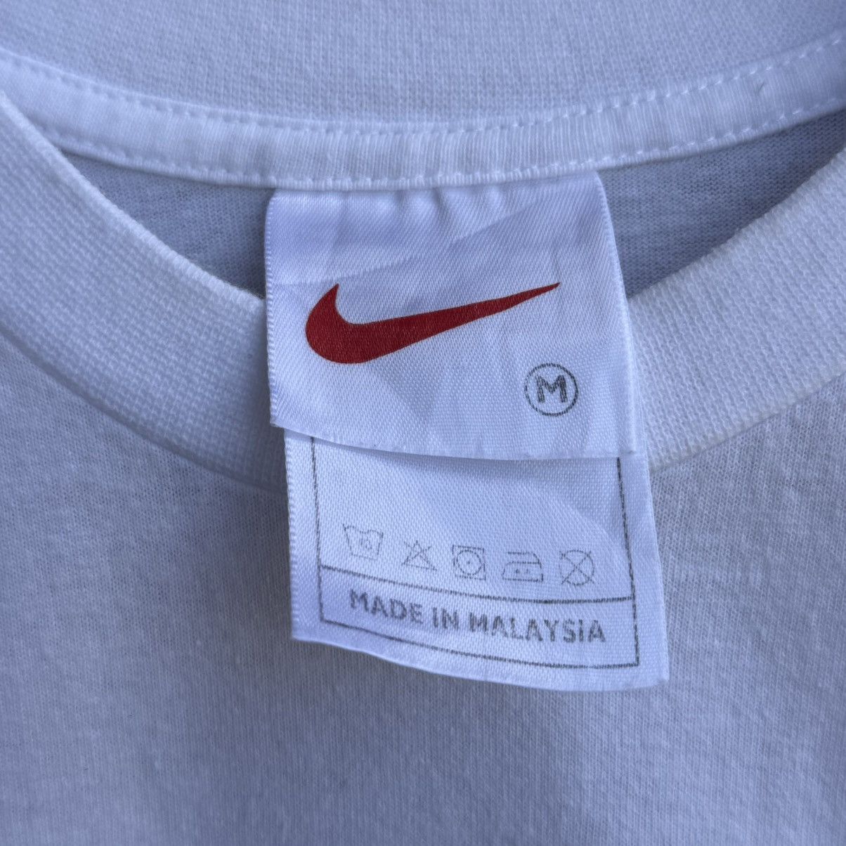 Nike Vintage Y2K Nike Chicks Rock Graphic Tee Size M / US 6-8 / IT 42-44 - 13 Thumbnail