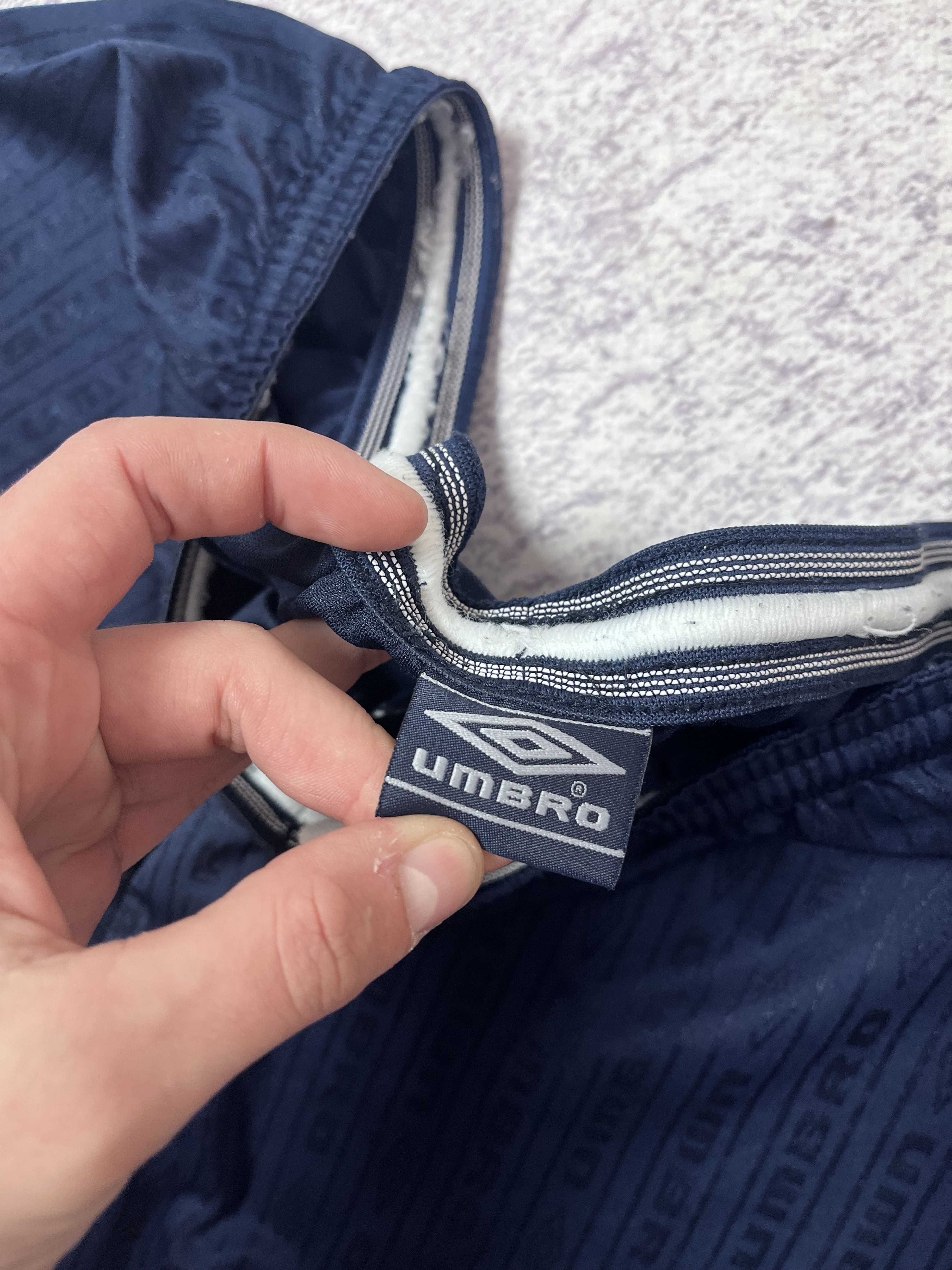 Umbro × Vintage Vintage men’s soccer short Umbro size Xl Size US 36 / EU 52 - 10 Thumbnail