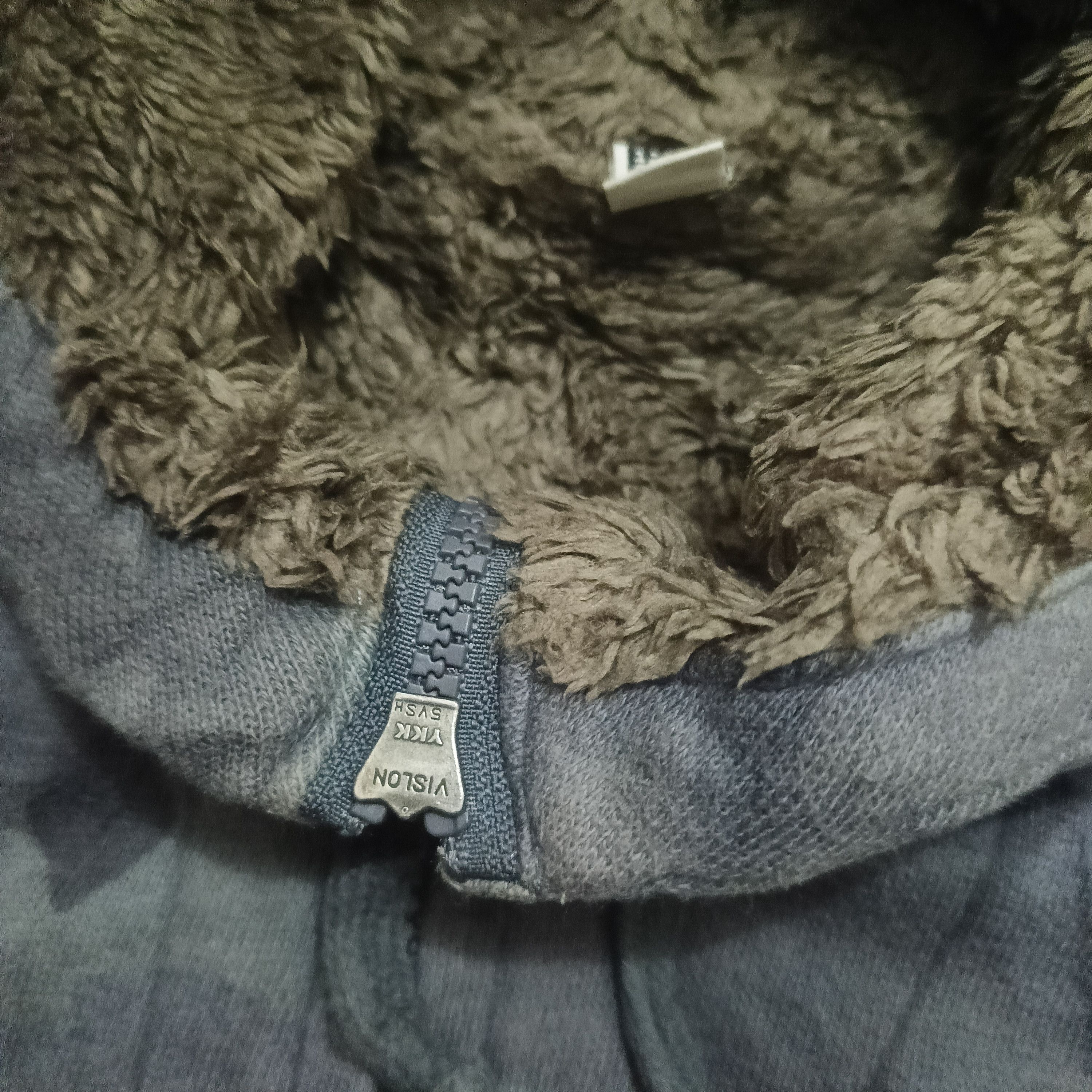Uniqlo Uniqlo camo hooded Zipper Size US L / EU 52-54 / 3 - 4 Thumbnail