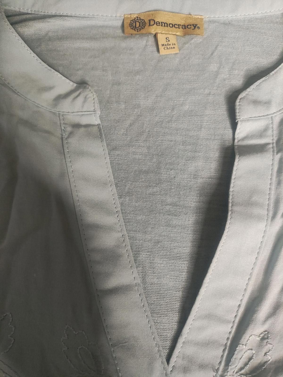 Designer Light Blue Embroidered Button-Up Women's Blouse by Democracy Size S / US 4 / IT 40 - 6 Thumbnail