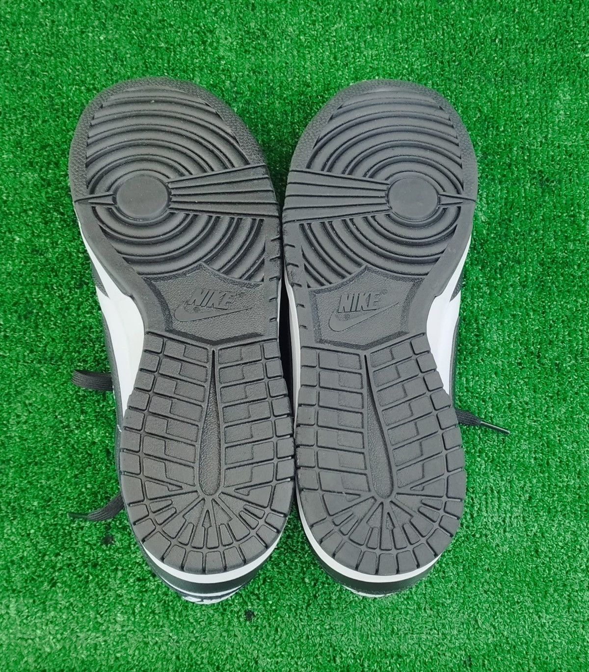 Nike Shoes Nike Dunk Low Panda Size US 13 / EU 46 - 7 Thumbnail
