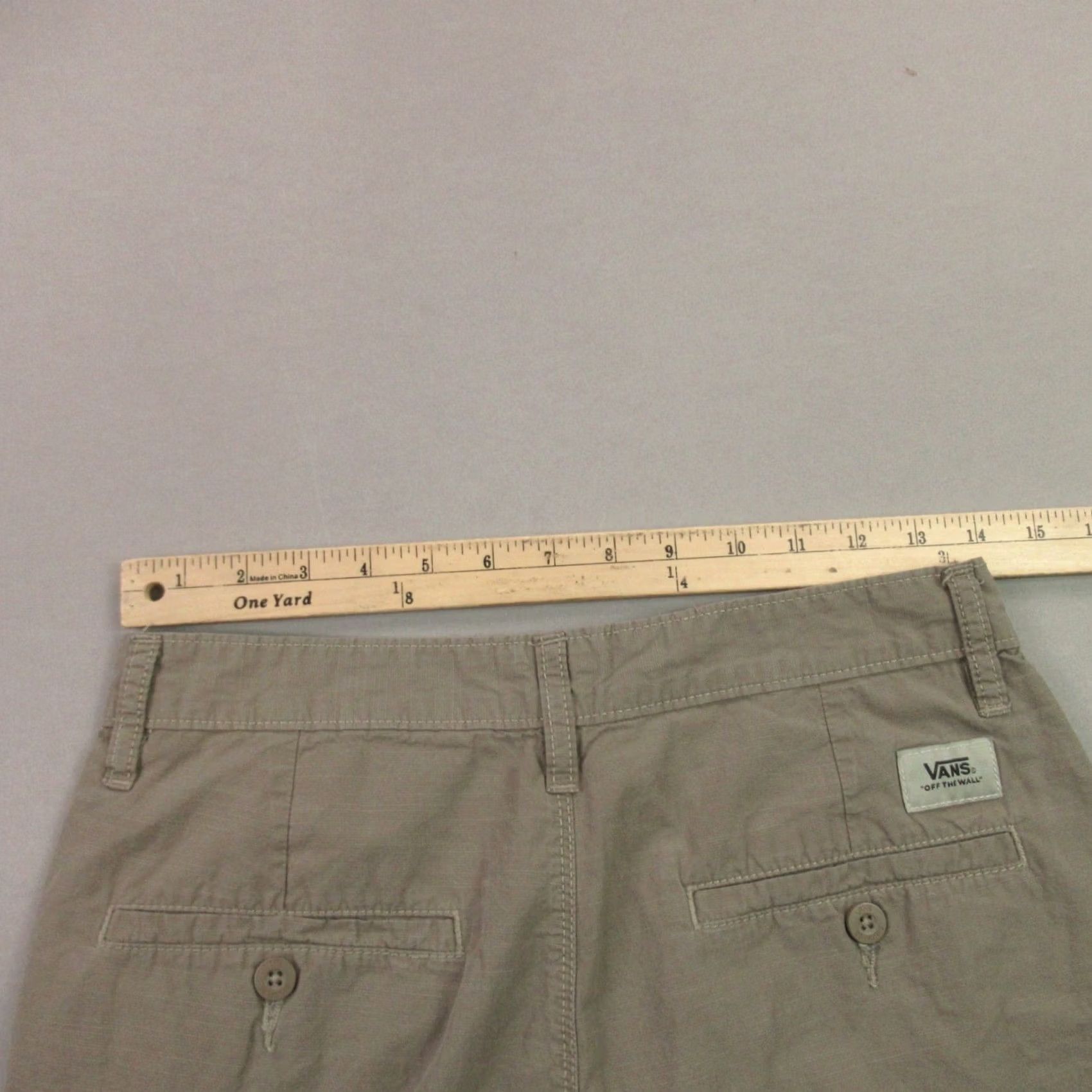 Vans Vans Shorts Mens 28 Pockets Button Lightweight Outdoors Chino Beige Size US 28 / EU 44 - 6 Thumbnail