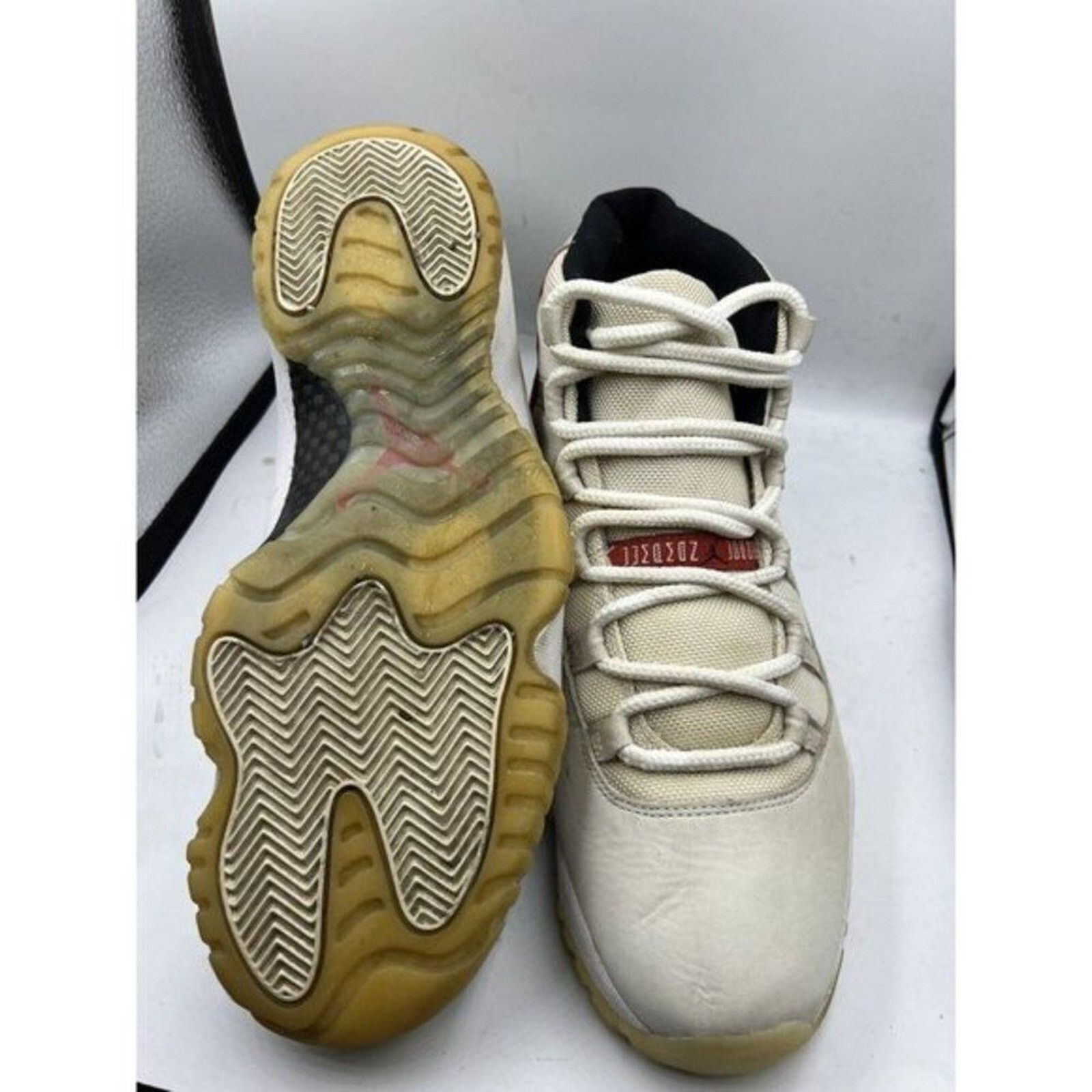 Jordan Brand Nike Air Jordan 11 Retro Platinum Tint Size 12 Concord Size US 12 / EU 45 - 6 Thumbnail